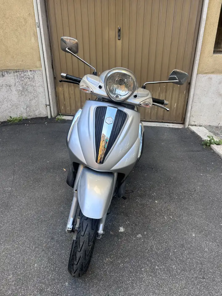 Piaggio Beverly 300