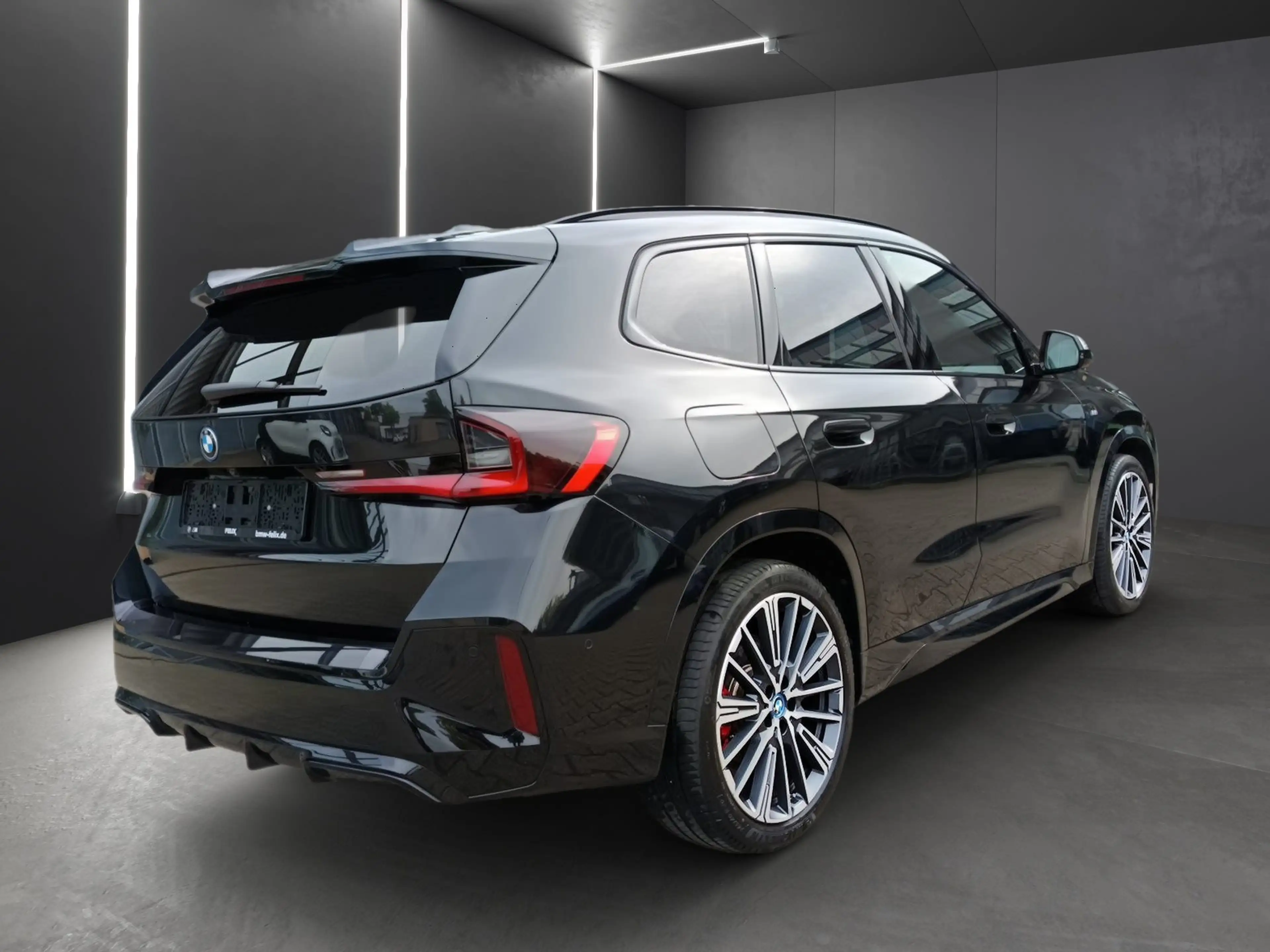 BMW iX1 xDrive30 M SPORTPAKET PRO+HEAD UP+ANH.KUPPLUNG — photo 5