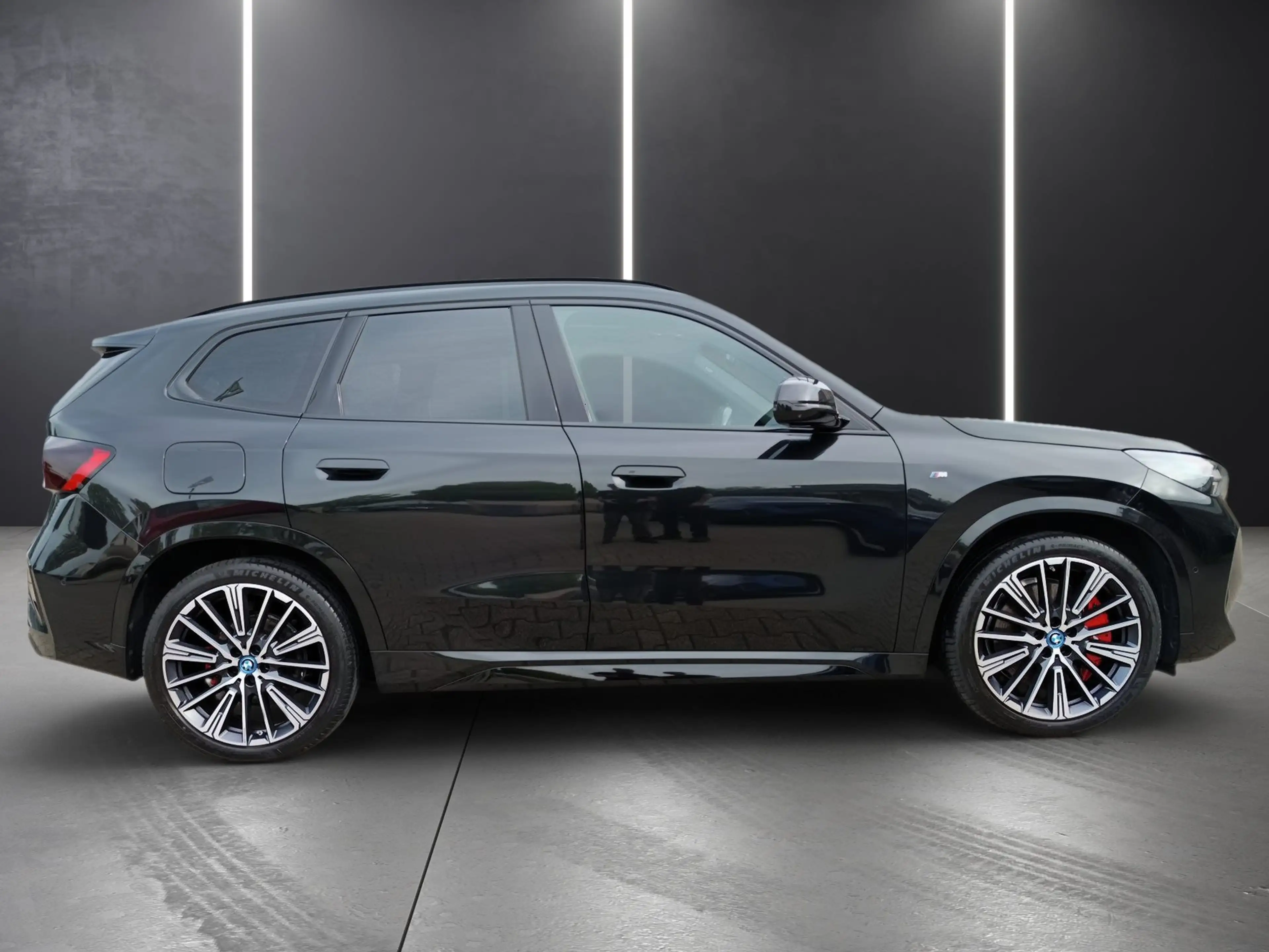 BMW iX1 xDrive30 M SPORTPAKET PRO+HEAD UP+ANH.KUPPLUNG — photo 4
