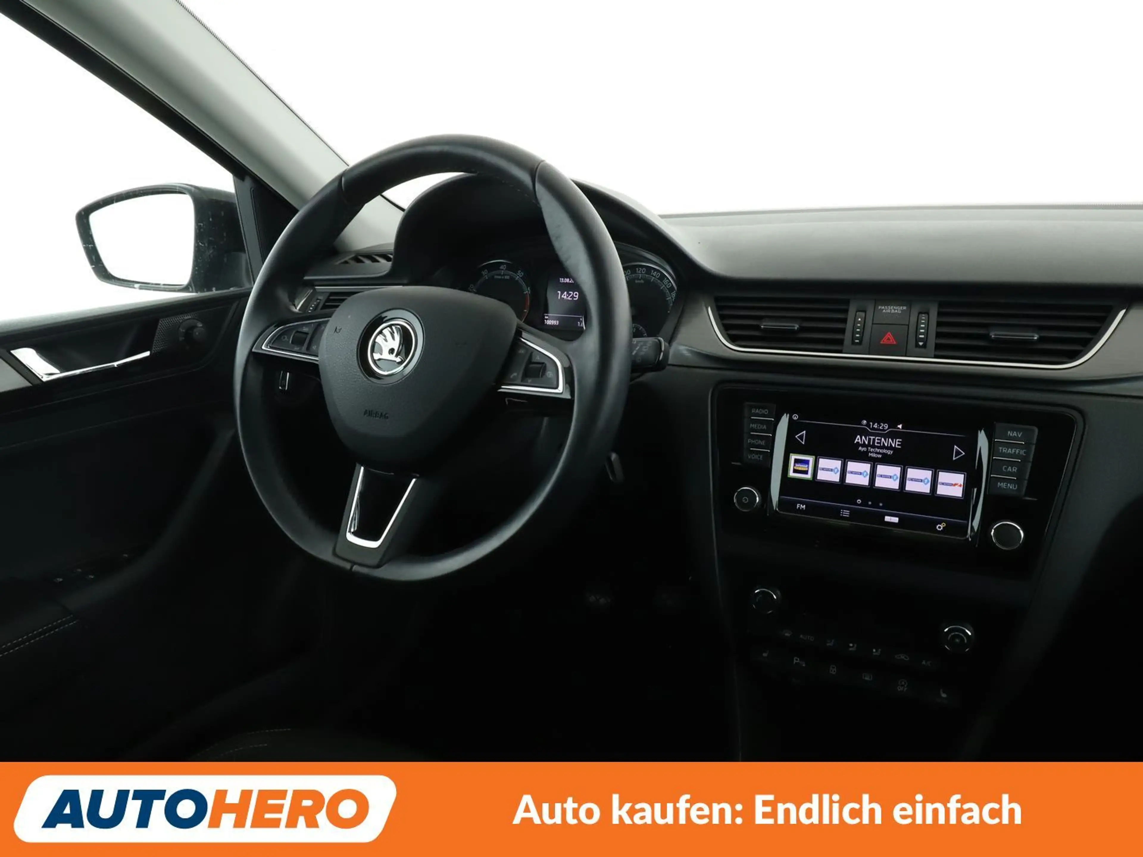 Skoda Rapid/Spaceback 1.0 TSI Style*NAVI*TEMPO*CAM*SHZ*PDC* — photo 13