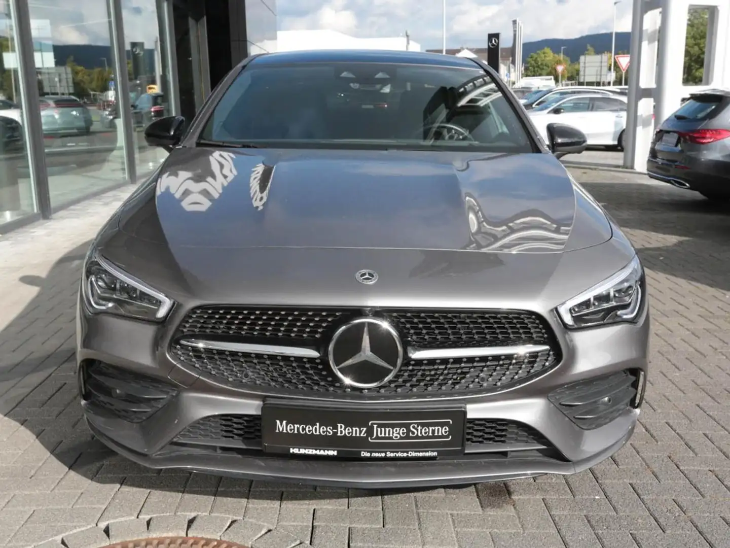Mercedes-Benz CLA 250 e Coupé AMG Night Panorama Distronic 360° Gris - 2