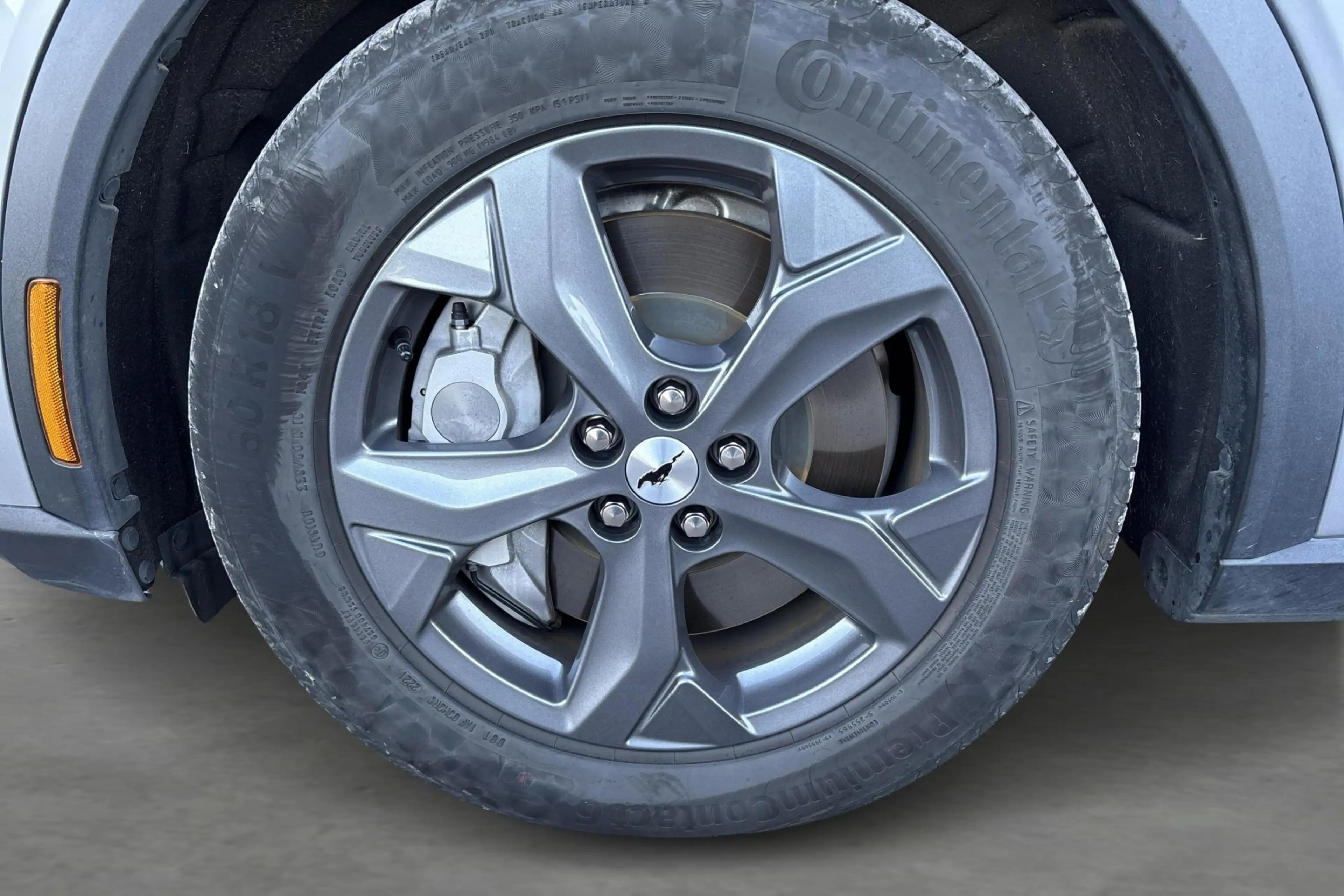 Ford Mustang Mach-E 99kWh 216kW Extended Range RWD — photo 6