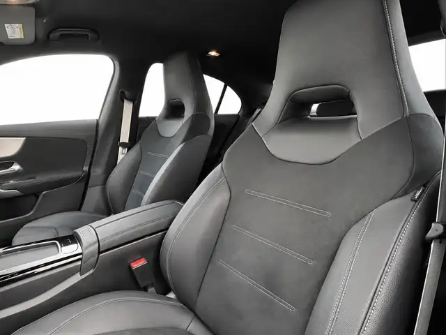 Mercedes-Benz Cla view 5