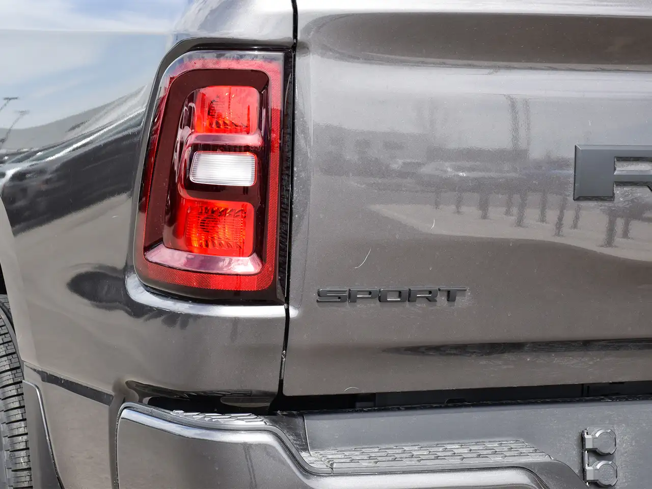 RAM 1500 снимка RAM 1500