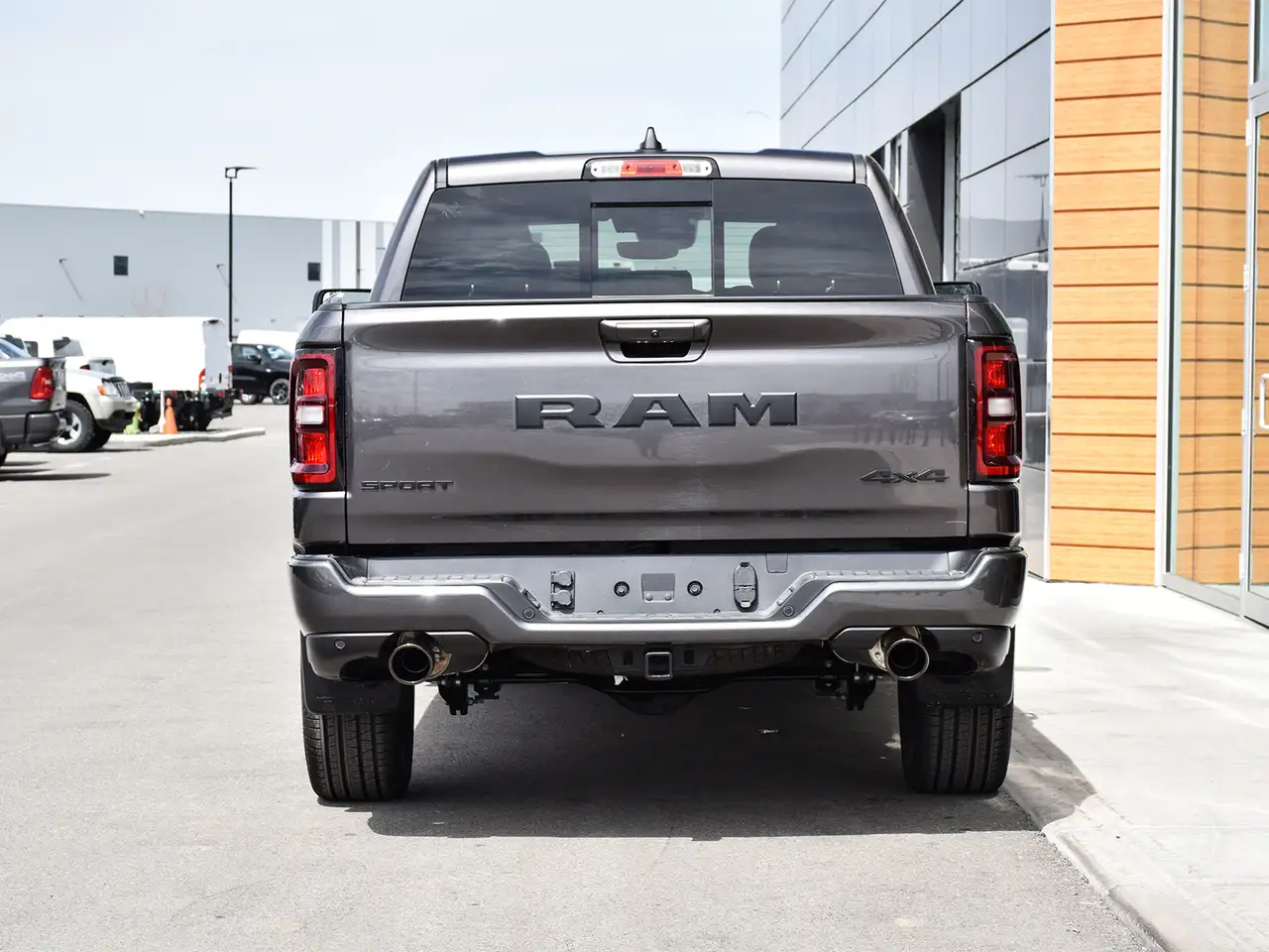 RAM 1500 снимка RAM 1500