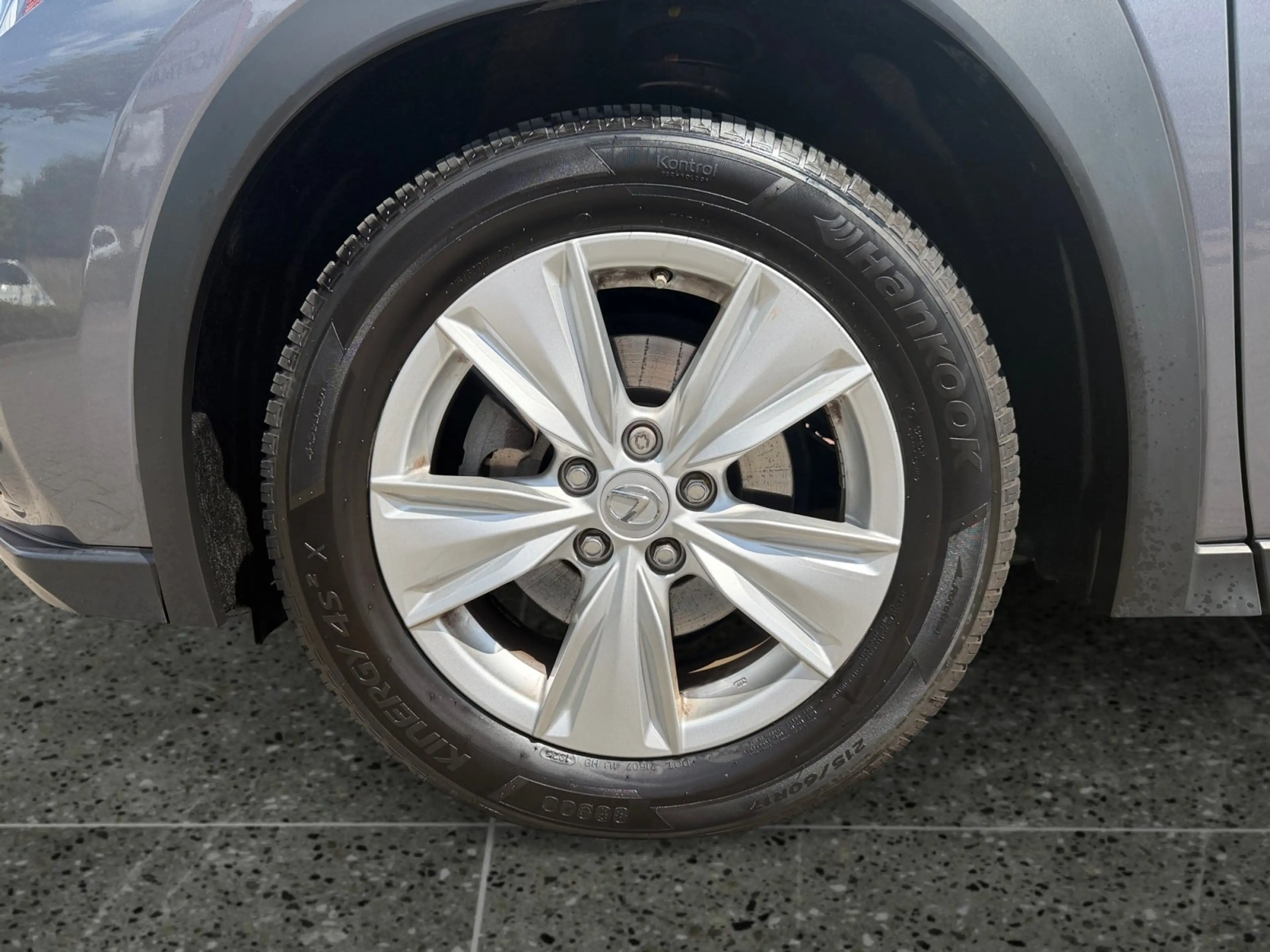 Lexus UX 250h UX 250 h 250h Business Edit. Line AUT+Kamera+ACC — photo 15