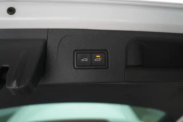 Volkswagen Passat view 30