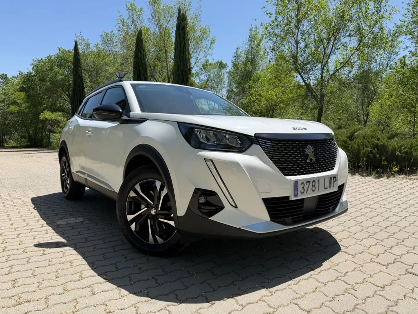 Peugeot 2008 1.5BlueHDi S&S Allure EAT8 130 Blanco - 2