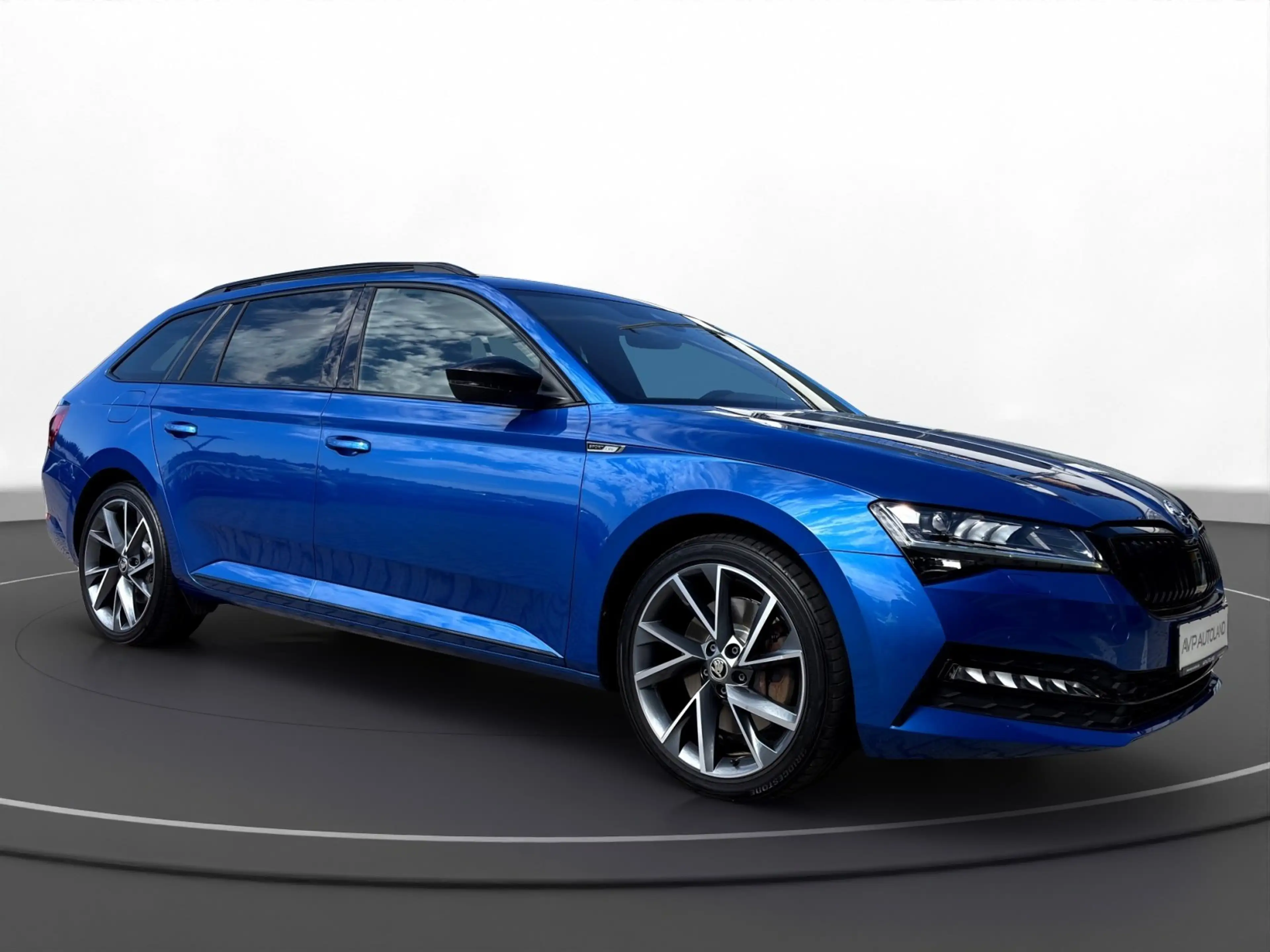 Skoda Superb COMBI 2.0 TSI DSG 4x4 SPORTLINE | LED | — photo 4