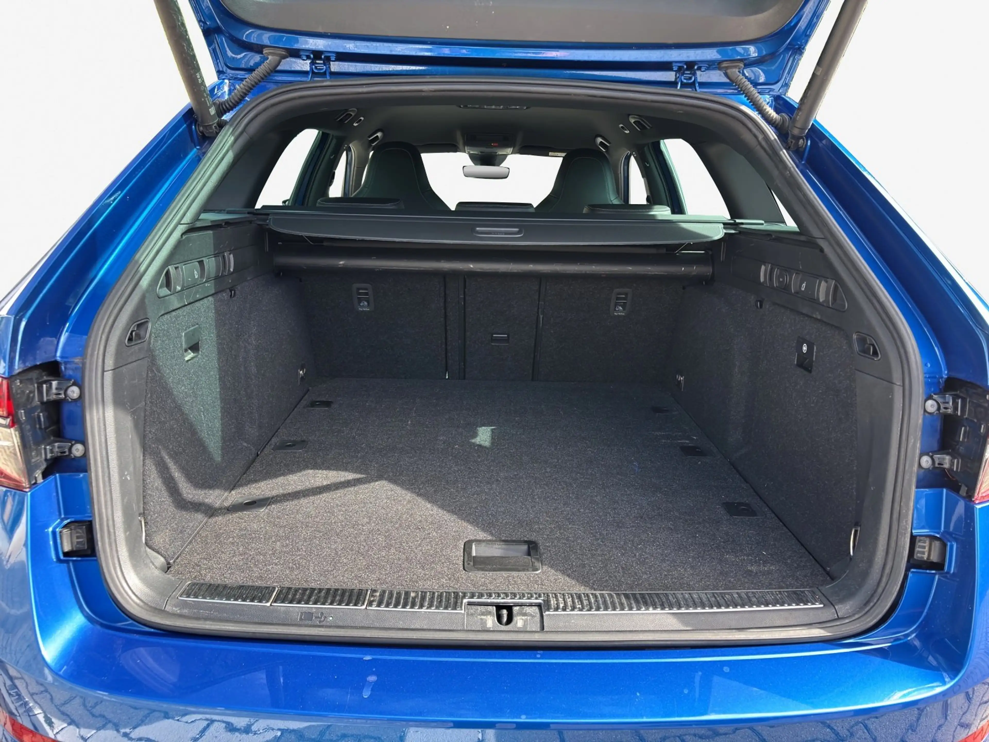 Skoda Superb COMBI 2.0 TSI DSG 4x4 SPORTLINE | LED | — photo 7