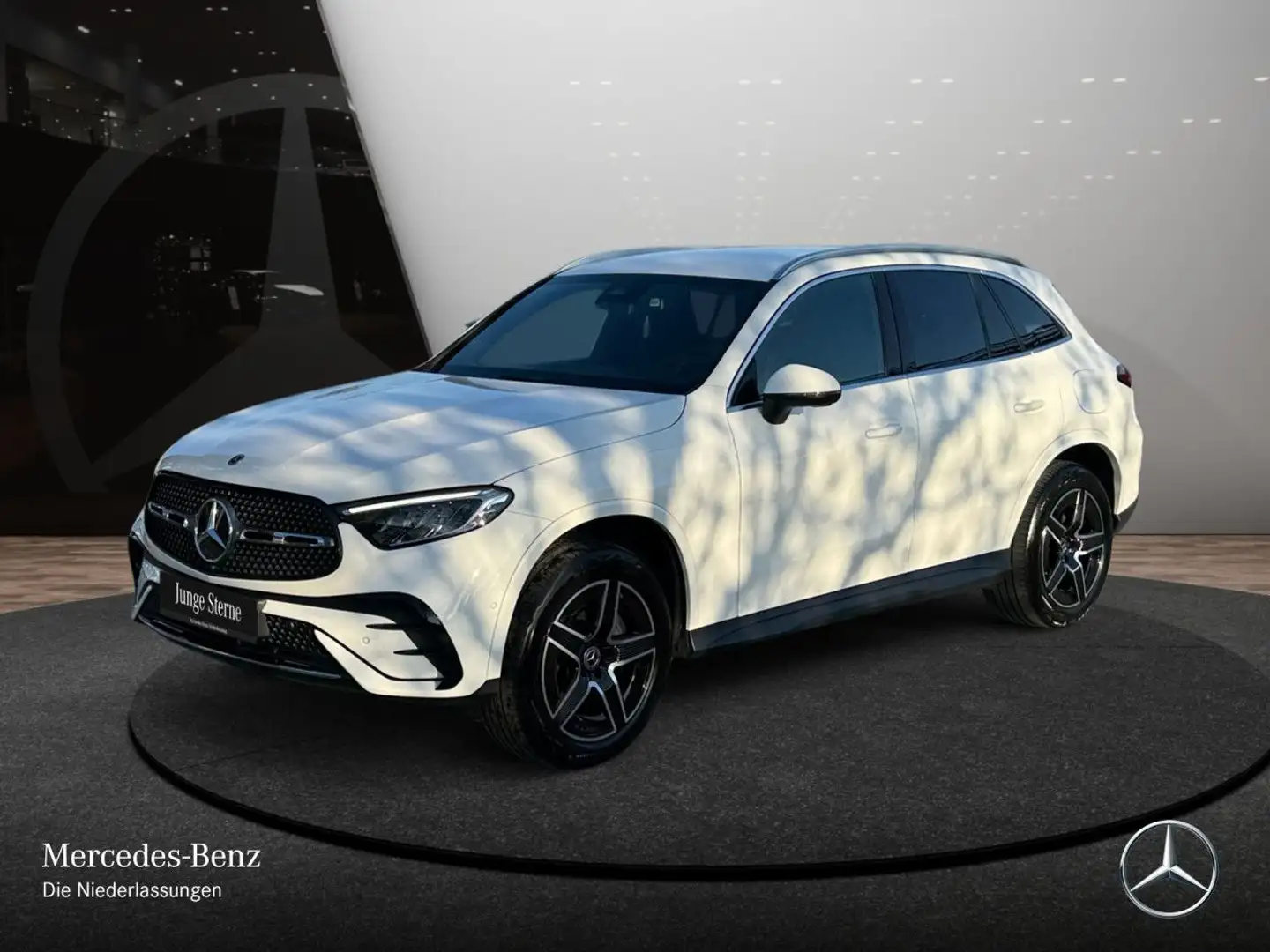 Mercedes-Benz GLC 300 e 4M AMG+LED+BURMESTER+KAMERA+TOTW+KEYLESS Weiß - 2