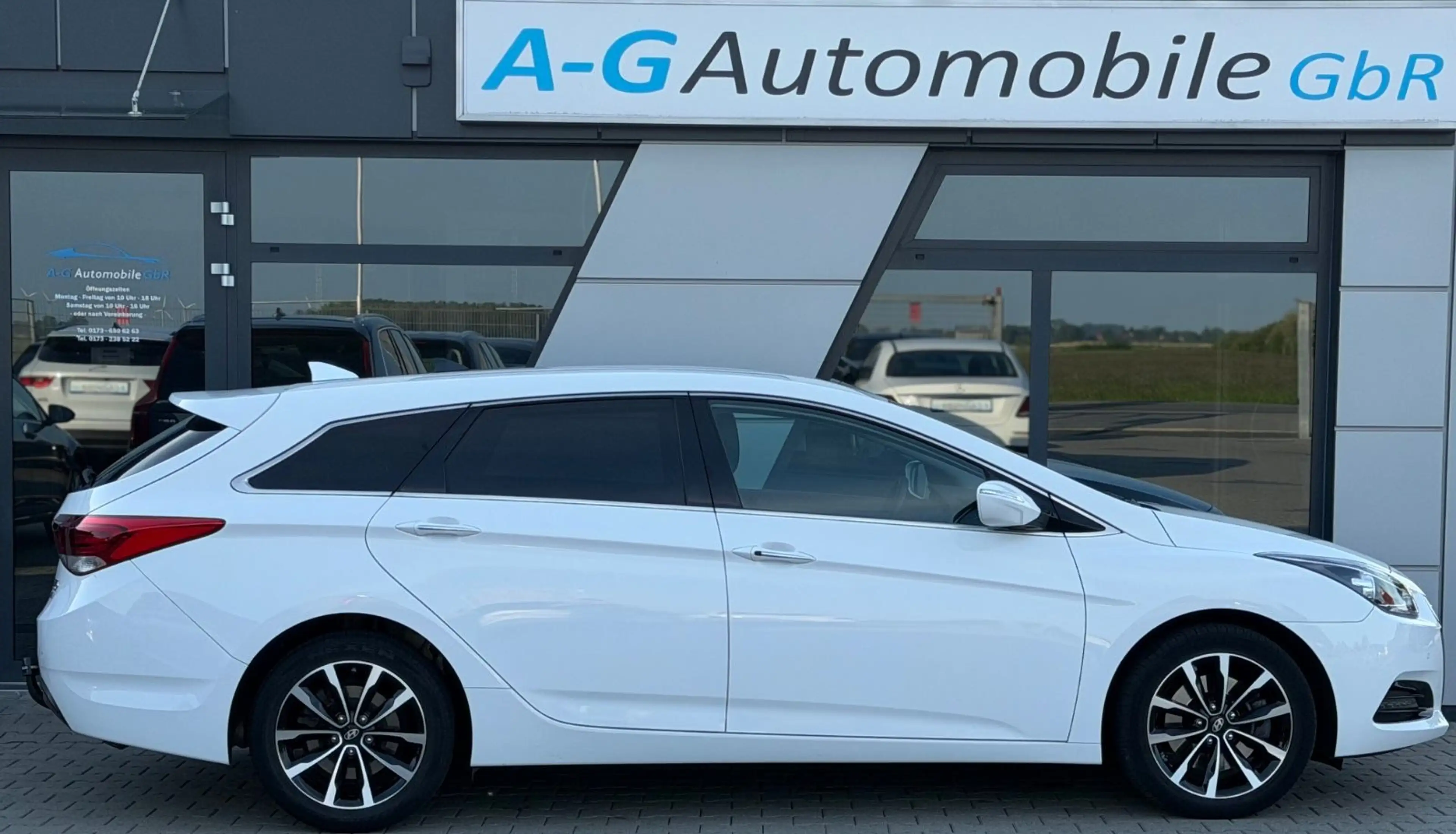 Hyundai i40 1,7 CRDi Style 4xSitzheizung CarPlay DAB AHK — photo 5