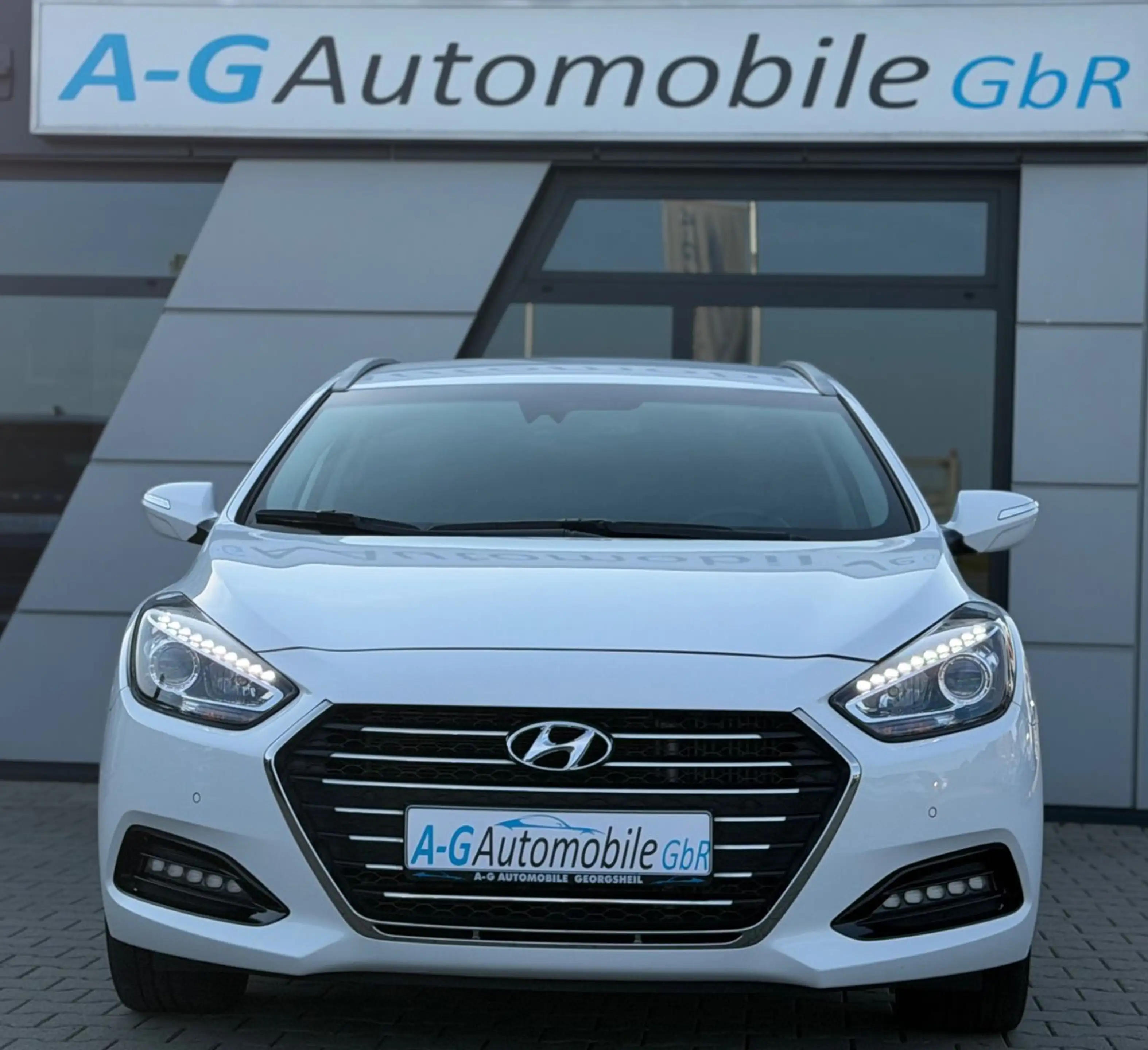 Hyundai i40 1,7 CRDi Style 4xSitzheizung CarPlay DAB AHK — photo 3