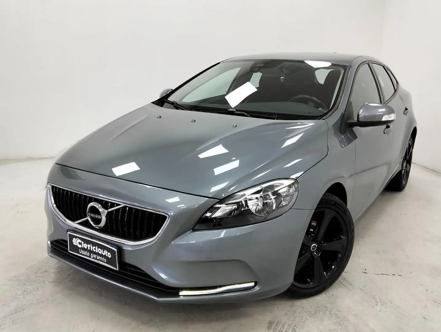 Volvo V40 D2 Grigio - 1
