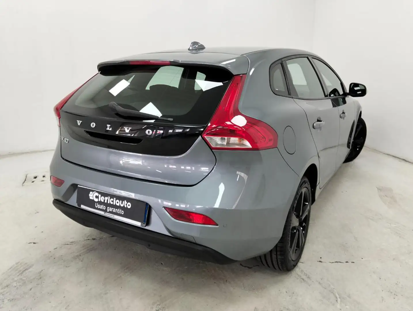 Volvo V40 D2 Grigio - 2