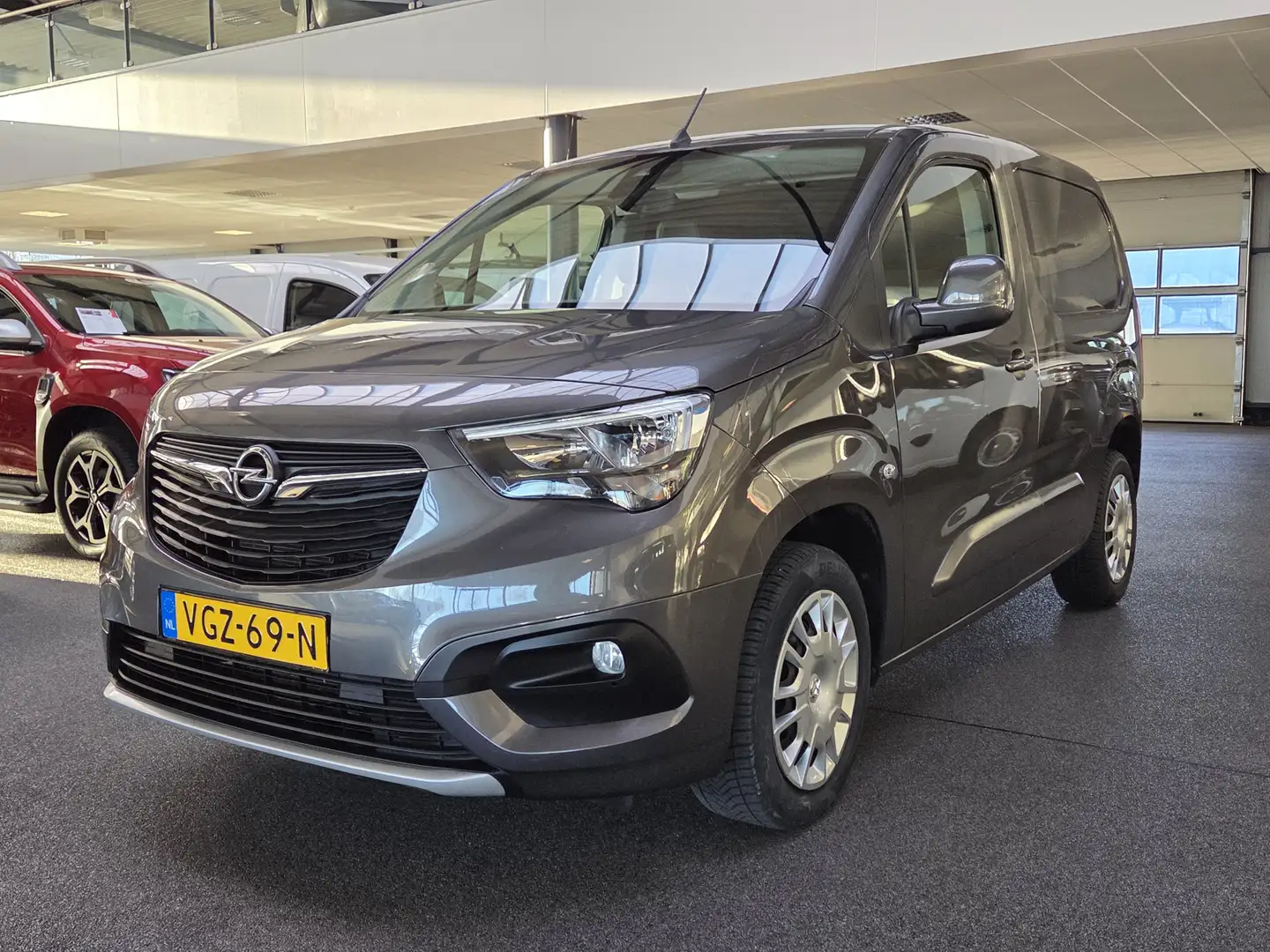 Opel Combo 1.5D L1H1 Innovation Grijs - 1