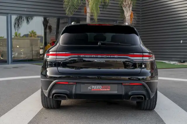 Porsche Macan view 5