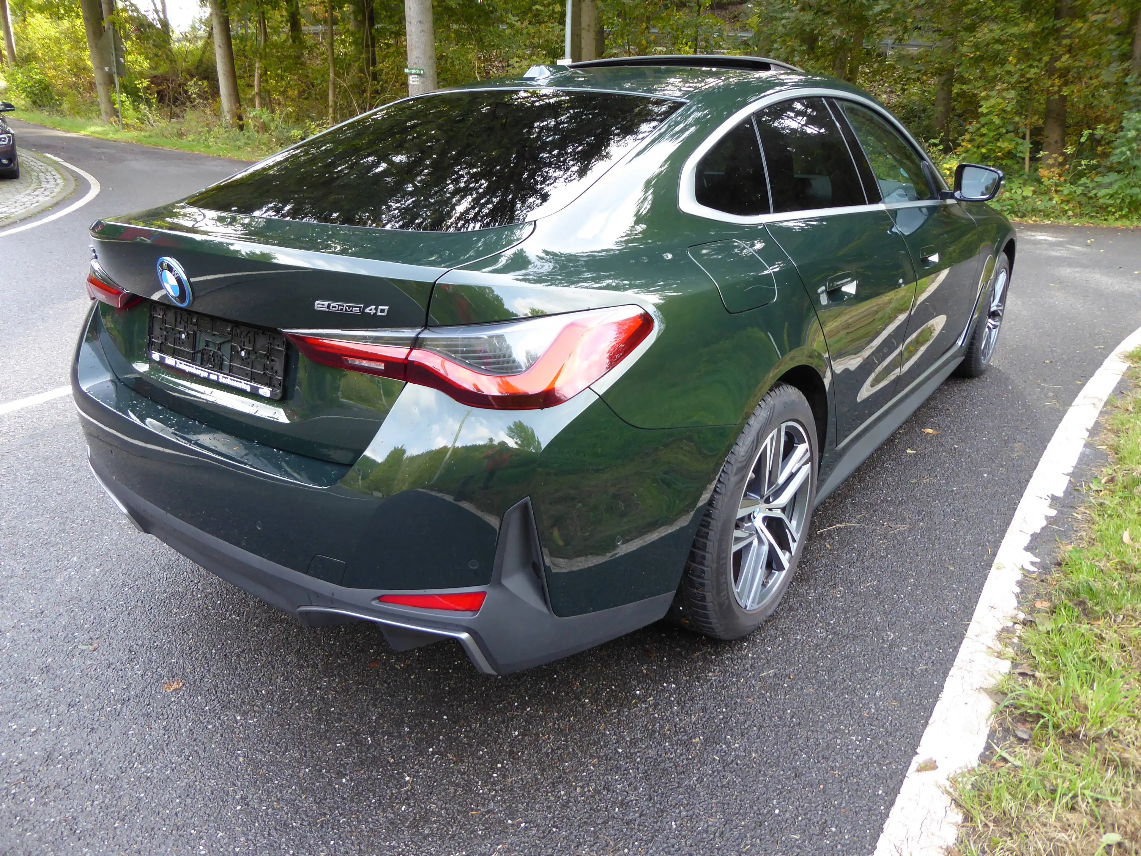 BMW i4 40 eDrive,Laser,Schiebedach,Memory — photo 6