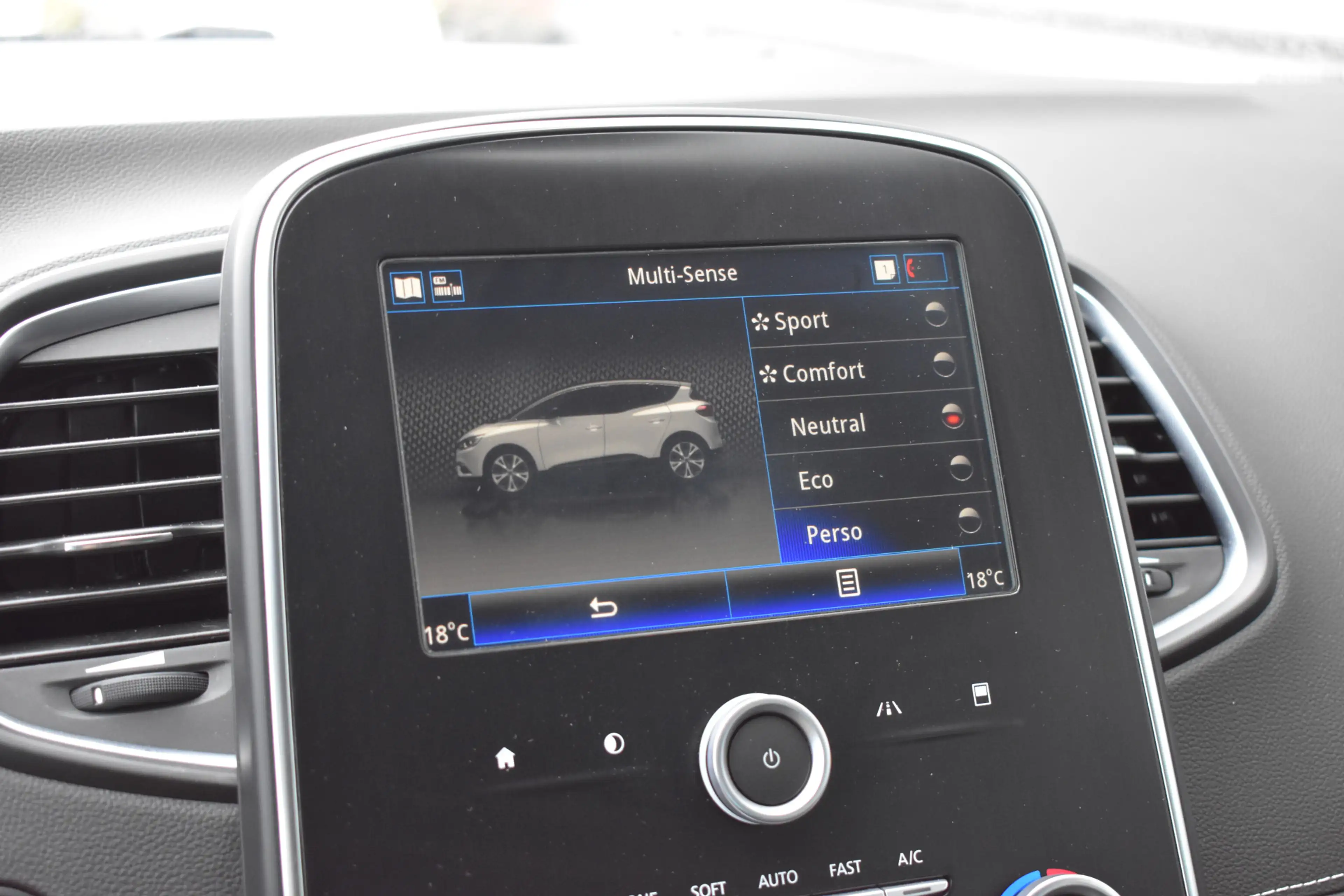 Renault Scenic 1.2 TCe Intens LED | Camera | Elek. Trekhaak | Key — photo 15