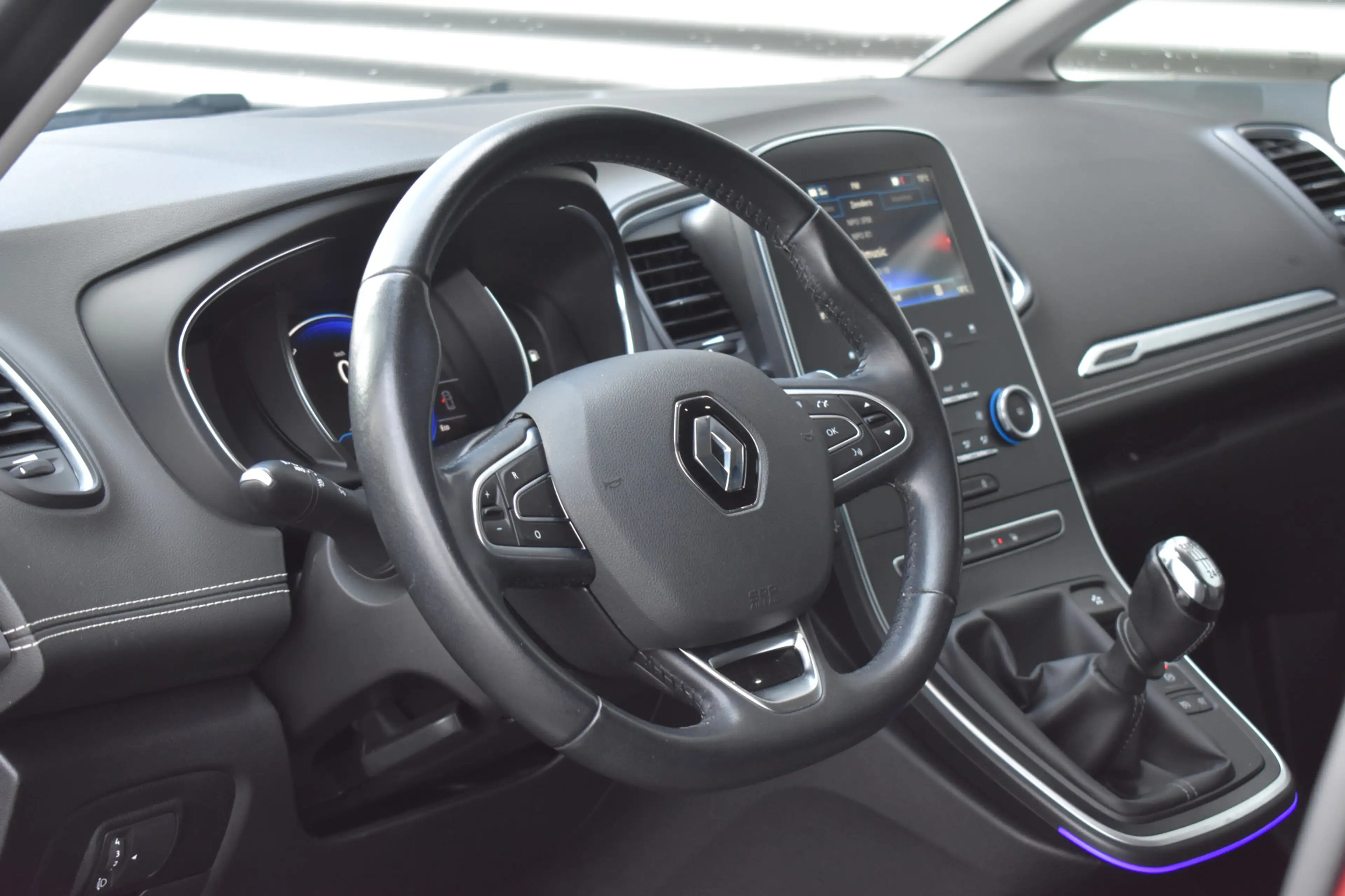 Renault Scenic 1.2 TCe Intens LED | Camera | Elek. Trekhaak | Key — photo 4