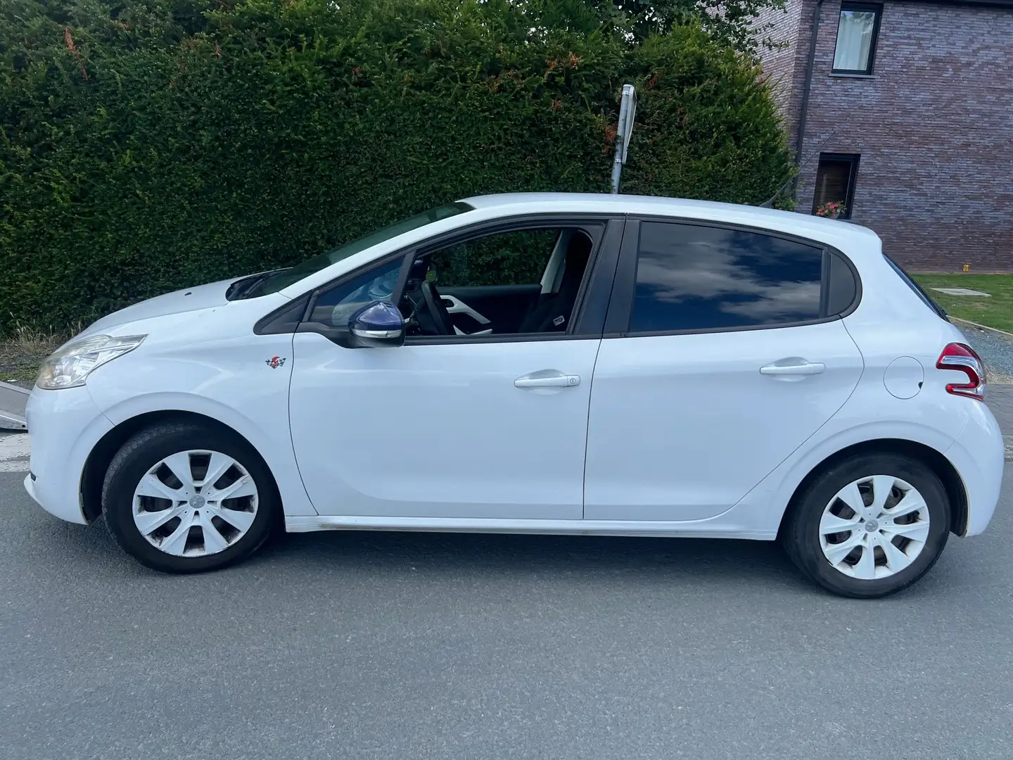 Peugeot 208 208 1.4 HDi Like - 1