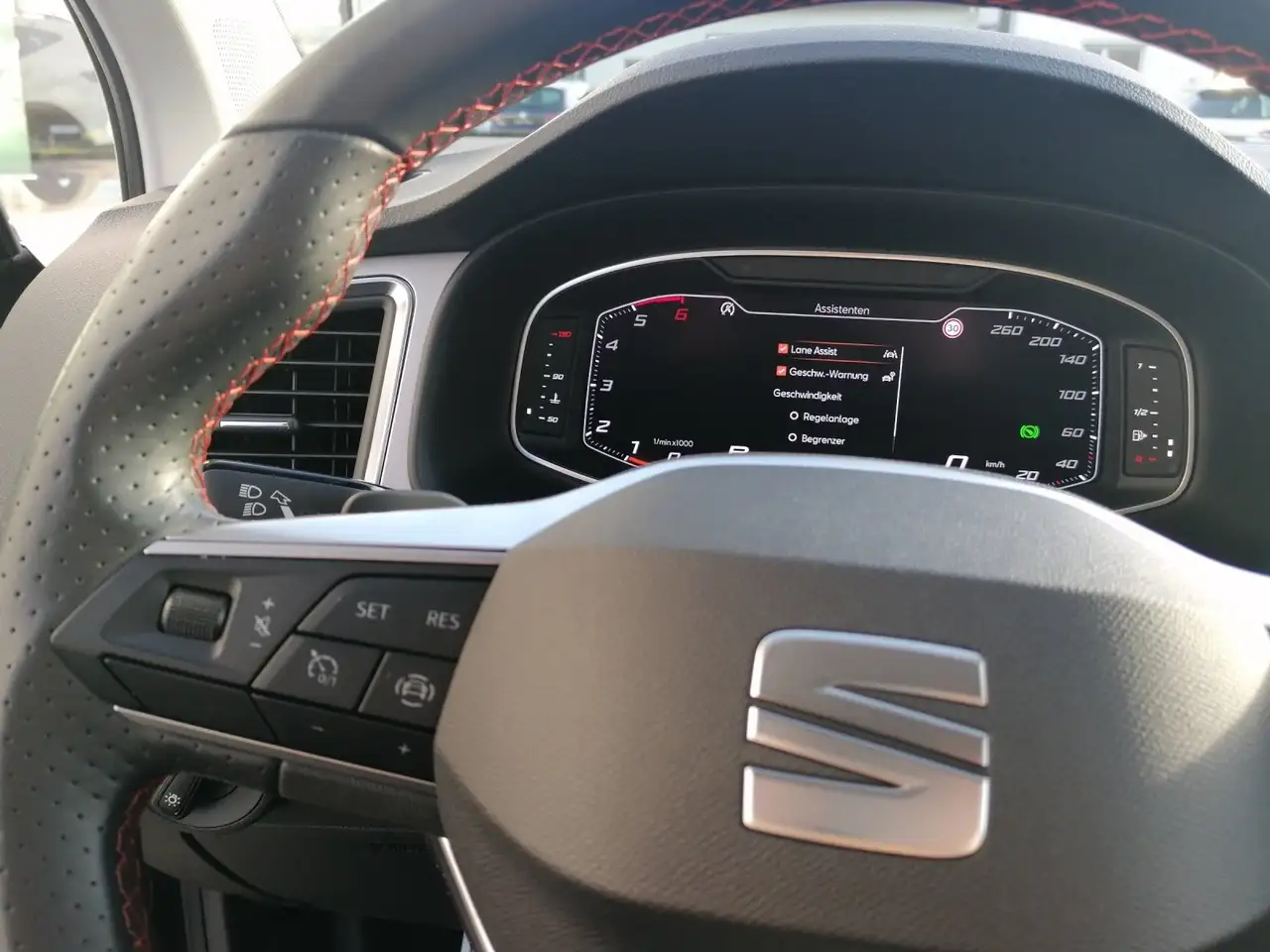 SEAT Ateca 2.0 TDI FR DSG GJR FULL NAVI elHK KESSY 21