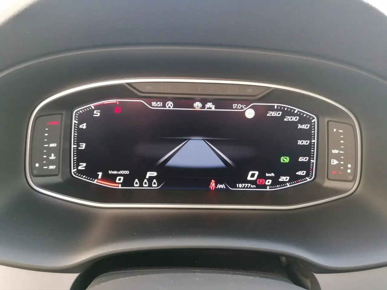 SEAT Ateca 2.0 TDI FR DSG GJR FULL NAVI elHK KESSY 14