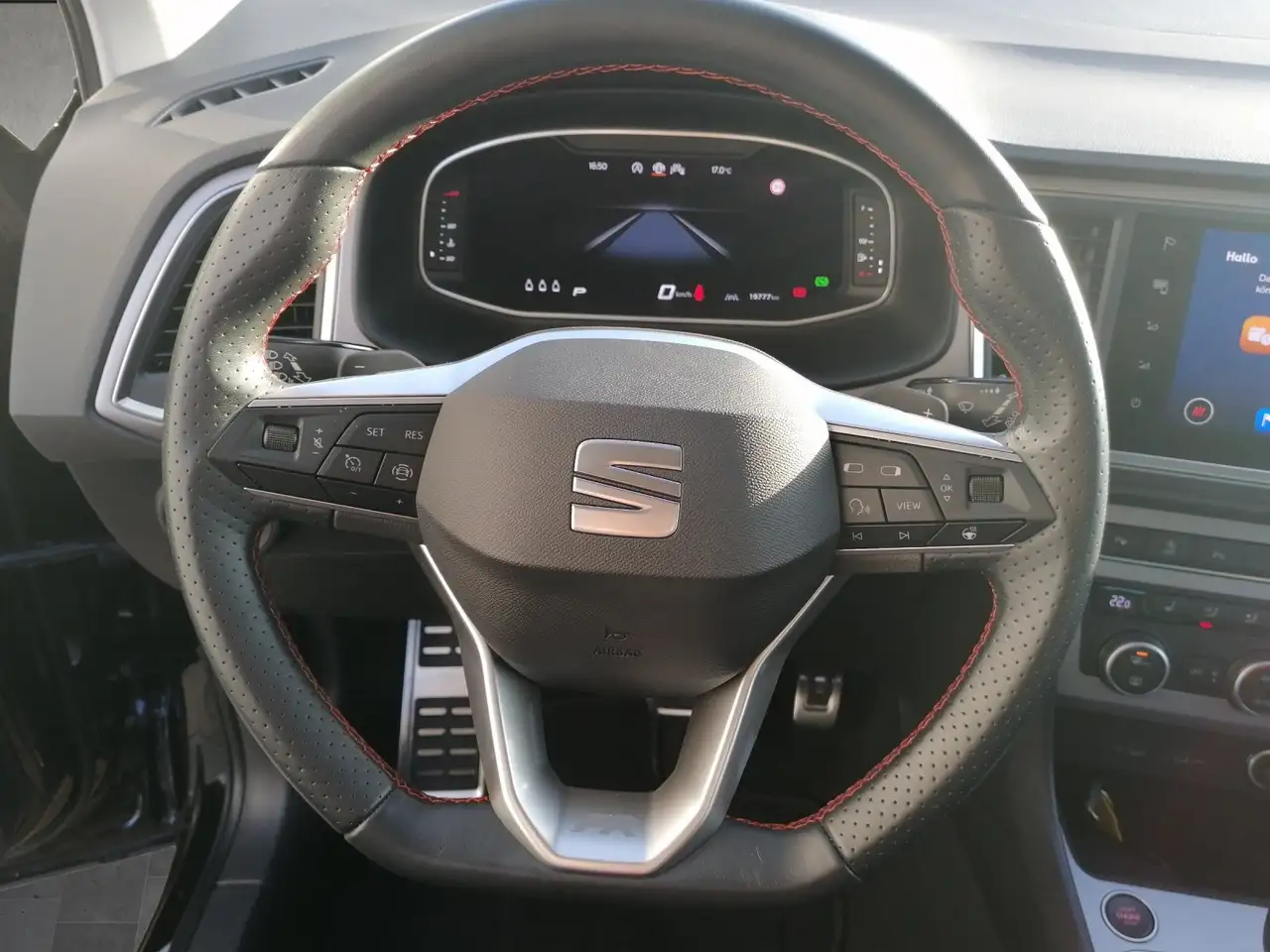 SEAT Ateca 2.0 TDI FR DSG GJR FULL NAVI elHK KESSY 13
