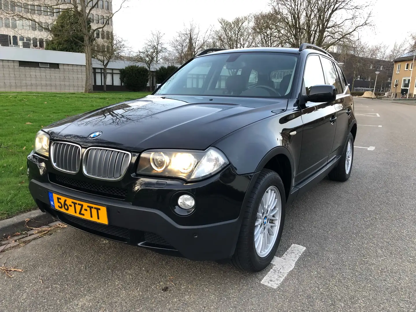 BMW X3 2.5si High Executive automaat NAP Zwart - 1