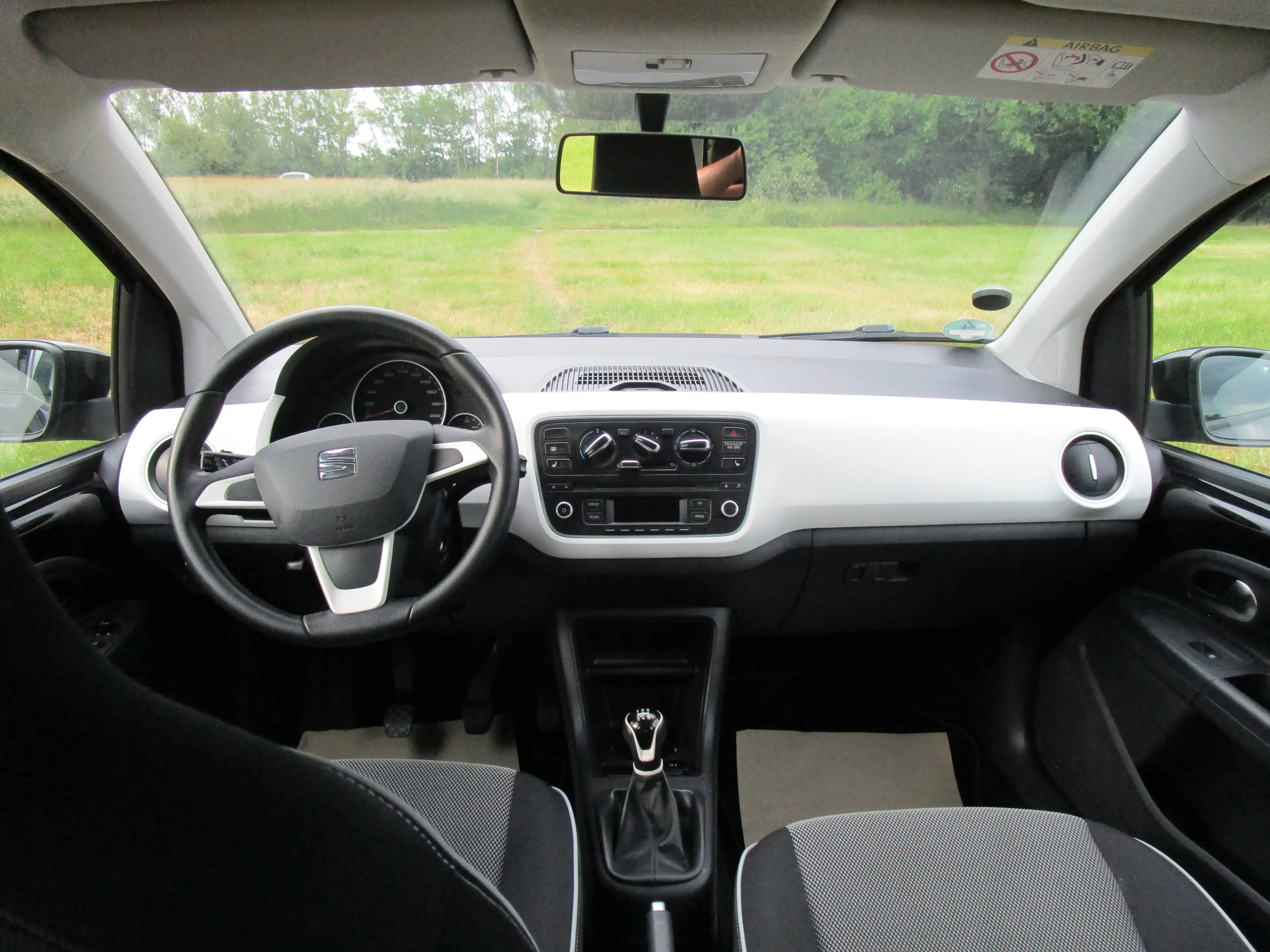 SEAT Mii Chic * 1,0 *Scheckheft * Klima — photo 12