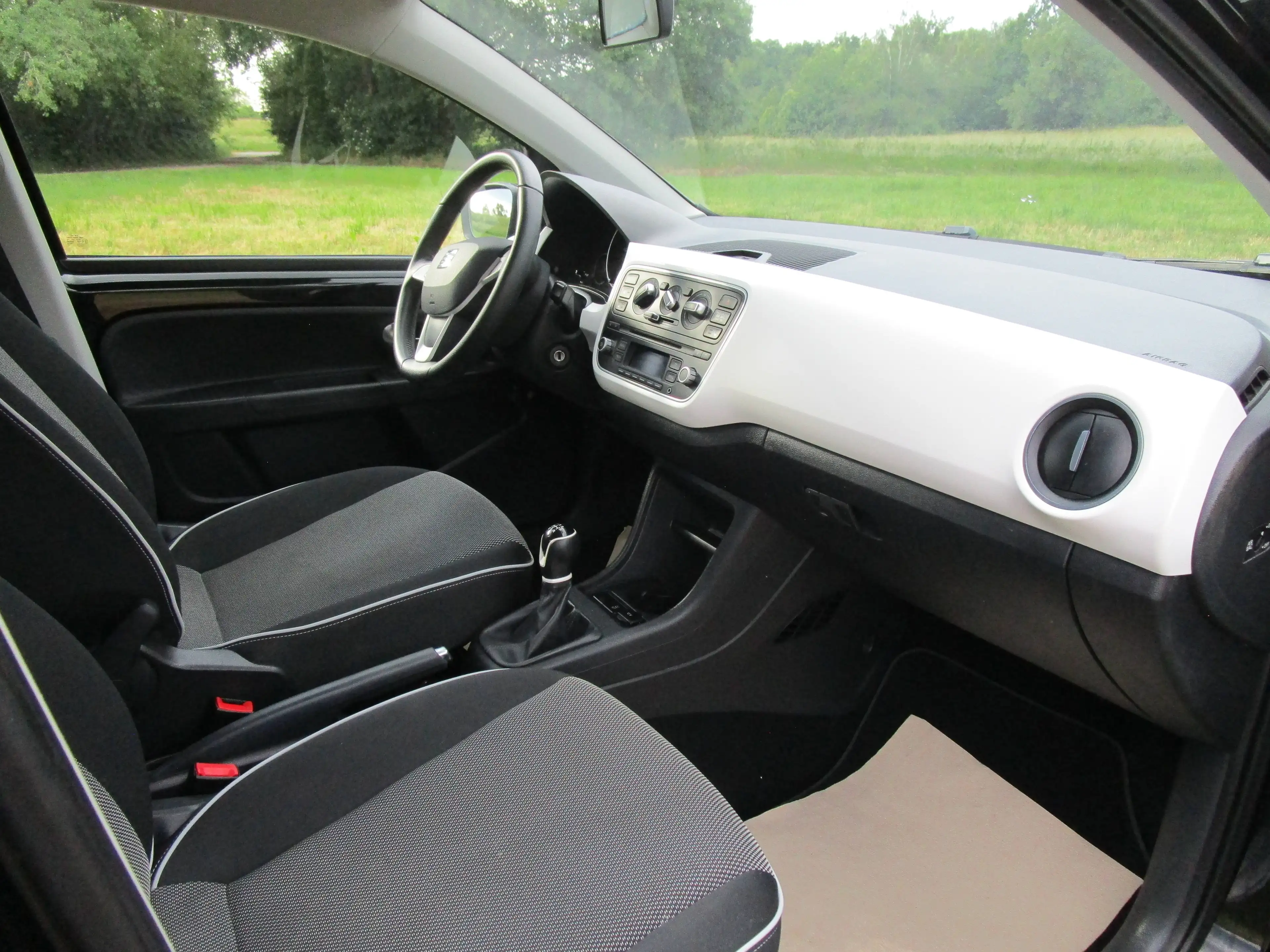 SEAT Mii Chic * 1,0 *Scheckheft * Klima — photo 14