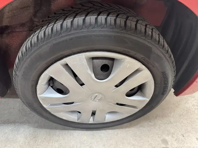 Nissan Pixo view 22