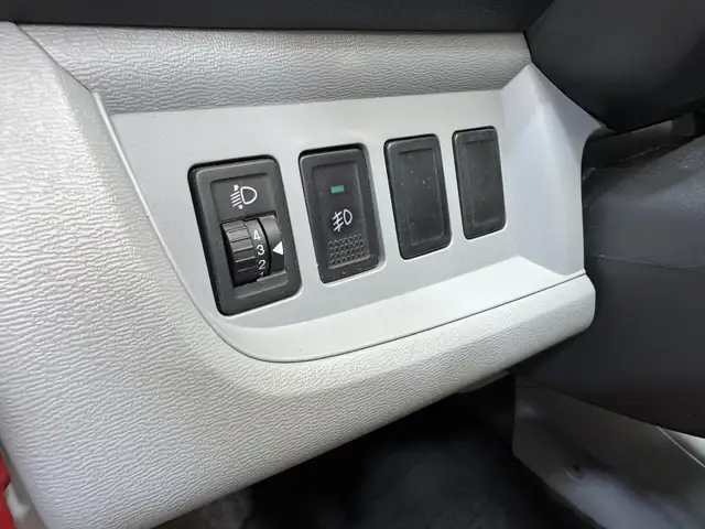 Nissan Pixo view 18