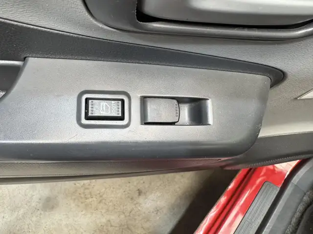 Nissan Pixo view 19
