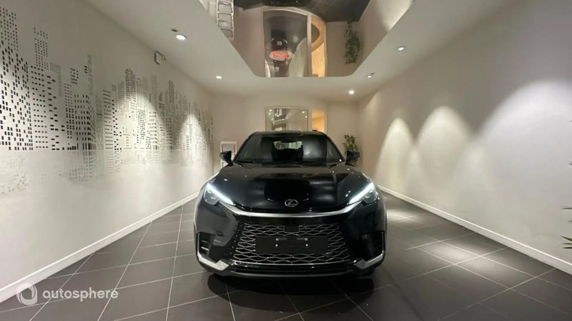 Lexus LBX 1.5 136ch Elegant 2WD - 2