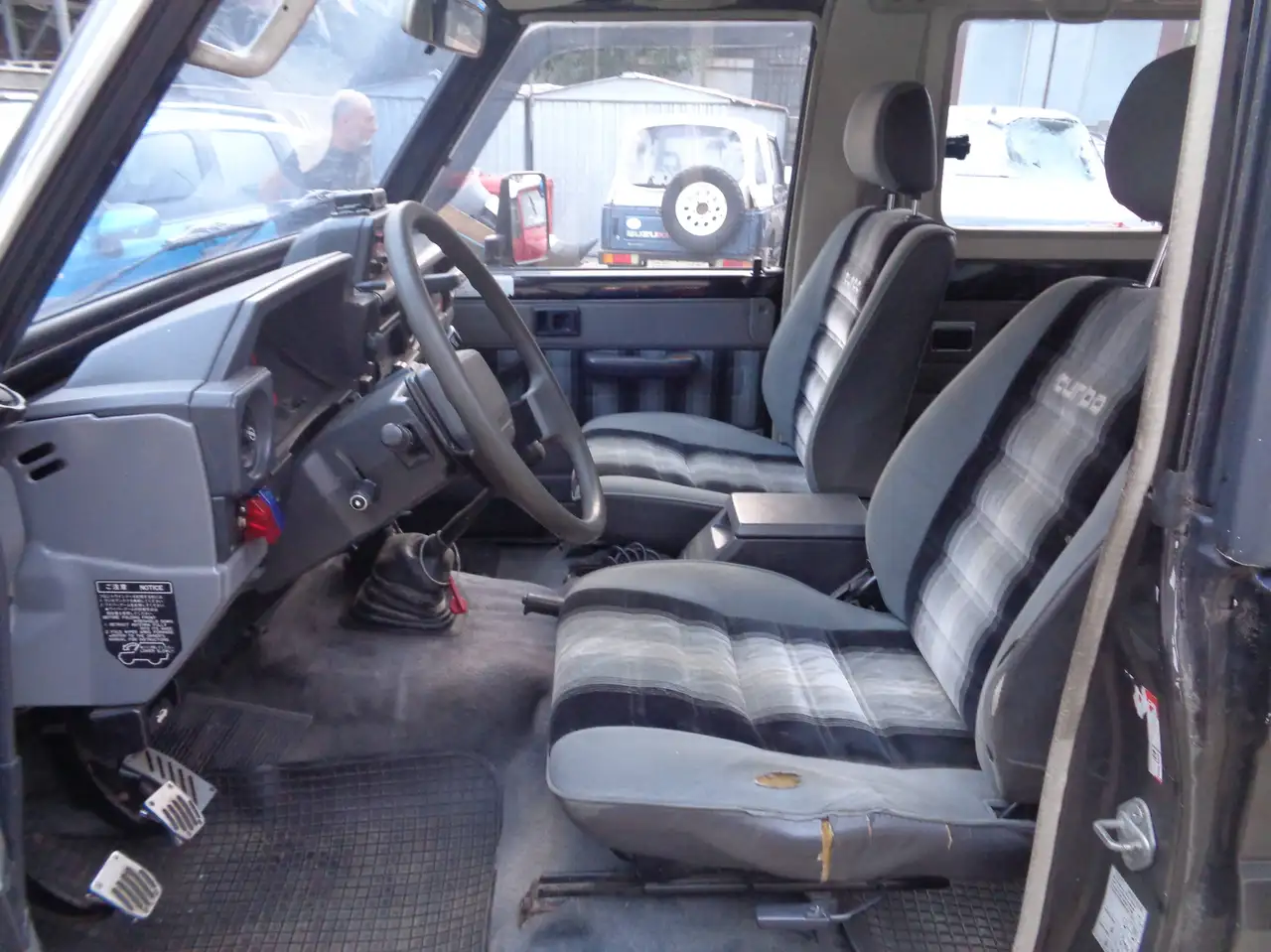 Toyota Land Cruiser LJ 73 VX, foto 11