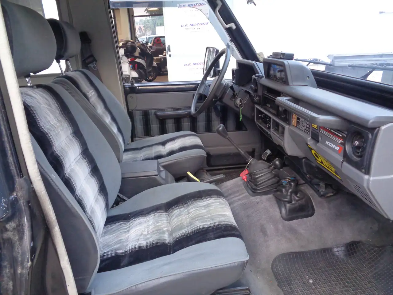 Toyota Land Cruiser LJ 73 VX, foto 6