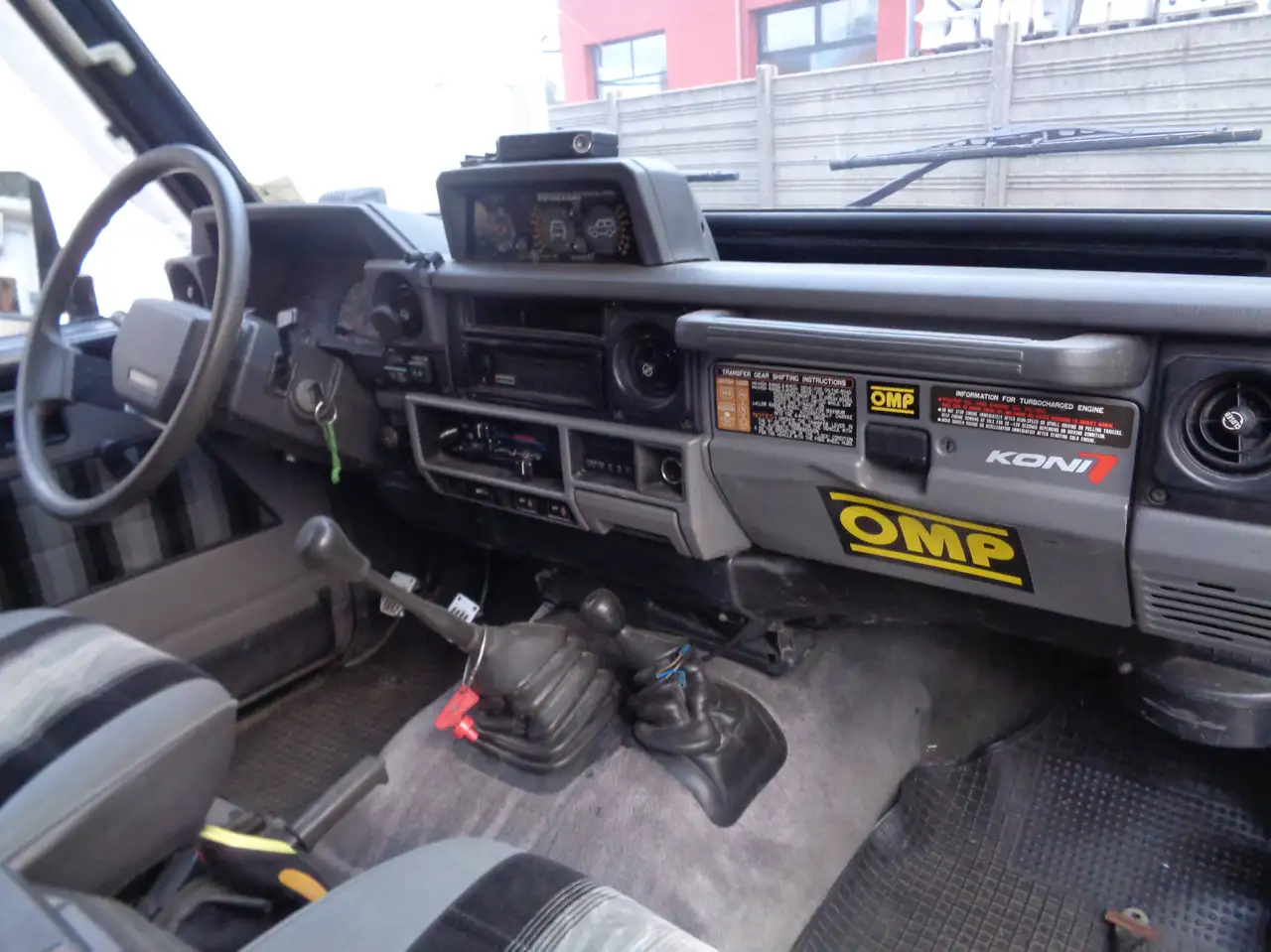 Toyota Land Cruiser LJ 73 VX, foto 8