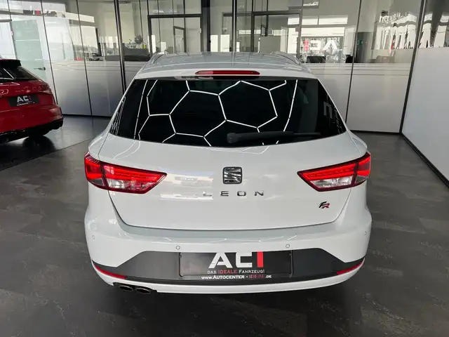 Seat Leon view 8