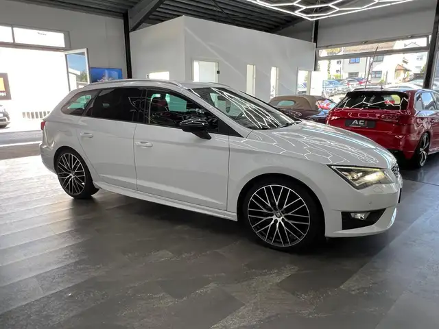 Seat Leon view 10