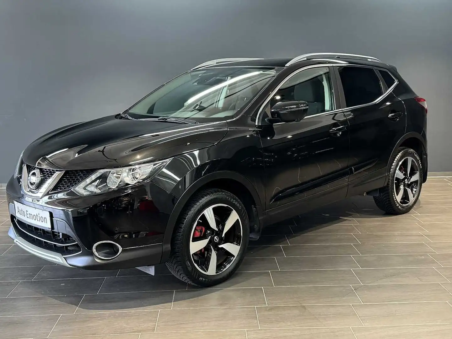 Nissan Qashqai 1.6 DIG-T 360 Navi*Pano*1.Hand* Noir - 1