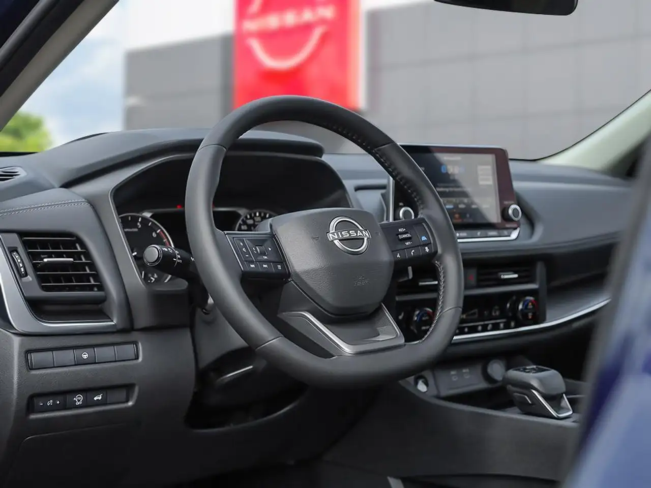 Nissan Rogue снимка Nissan Rogue