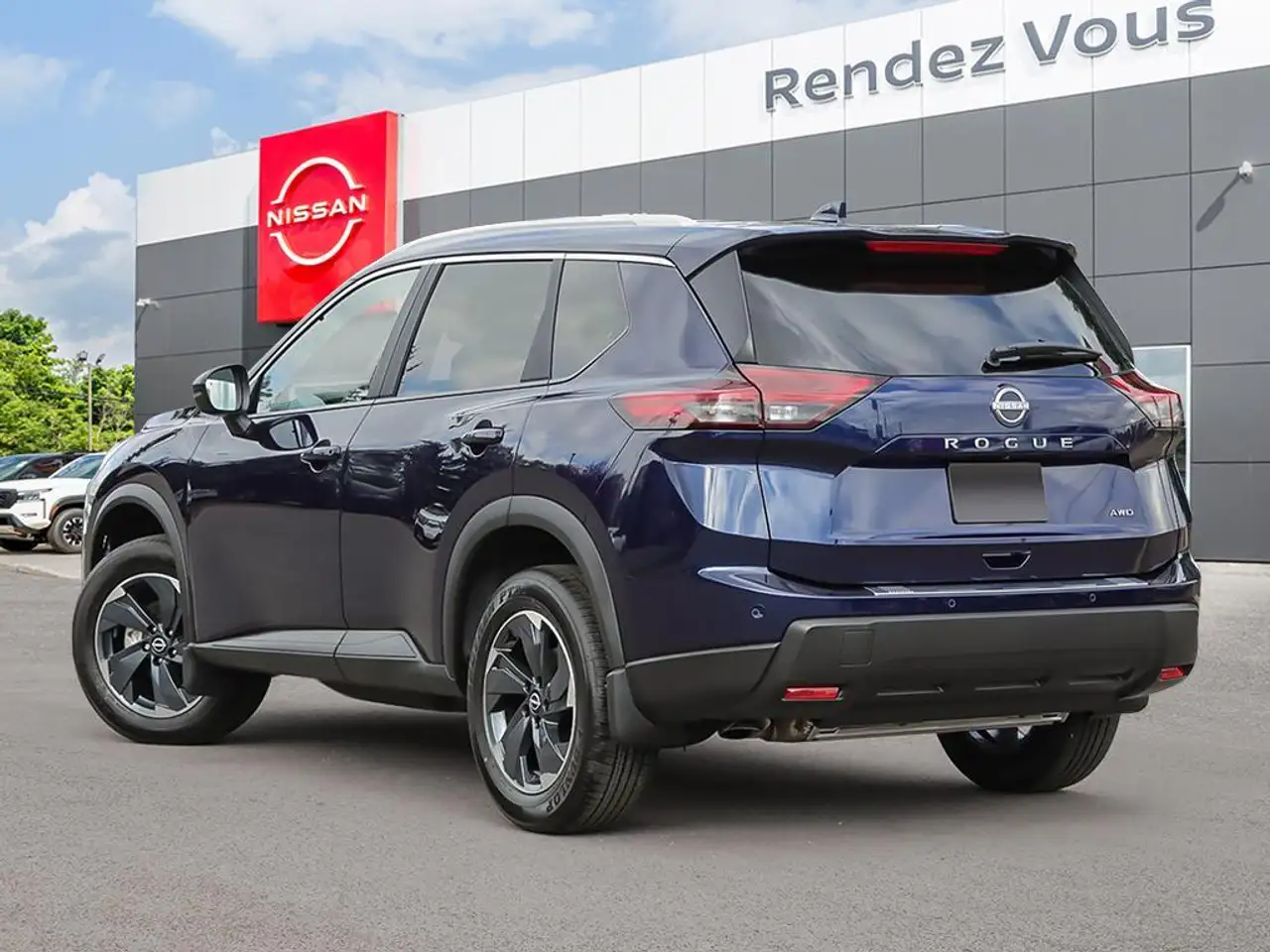 Nissan Rogue снимка Nissan Rogue