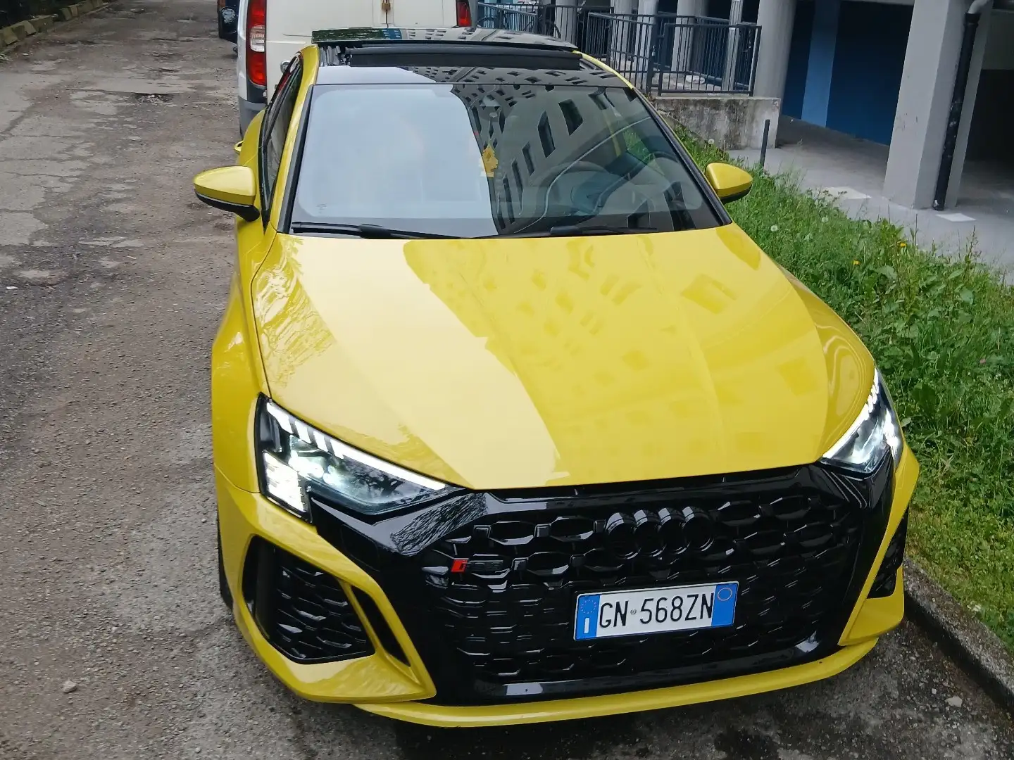 Audi RS3 Sportback 2.5 tfsi quattro s-tronic carboceramic Jaune - 2