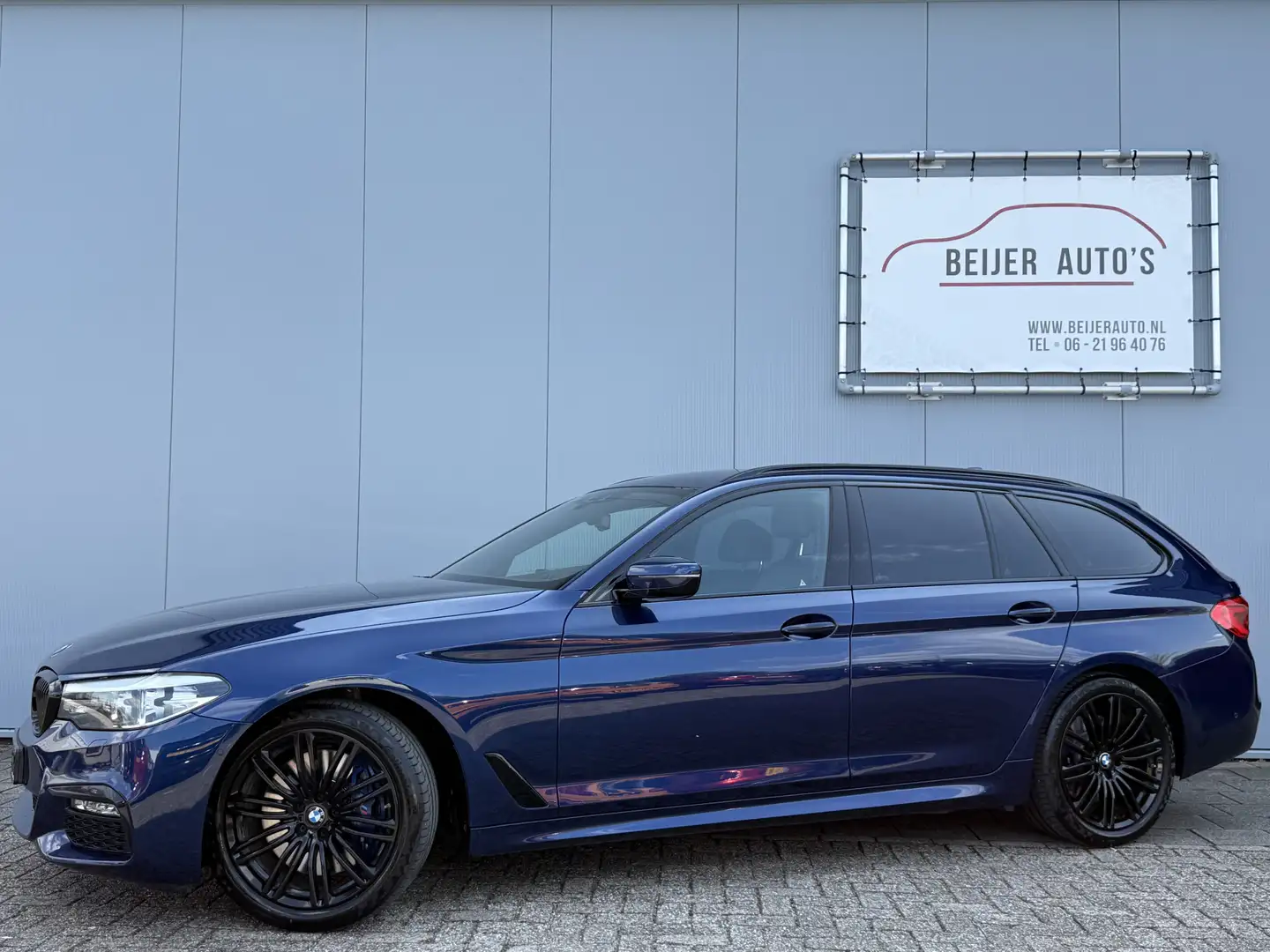 BMW 540 5-serie Touring 540i xDrive High Executive Automaa Bleu - 1