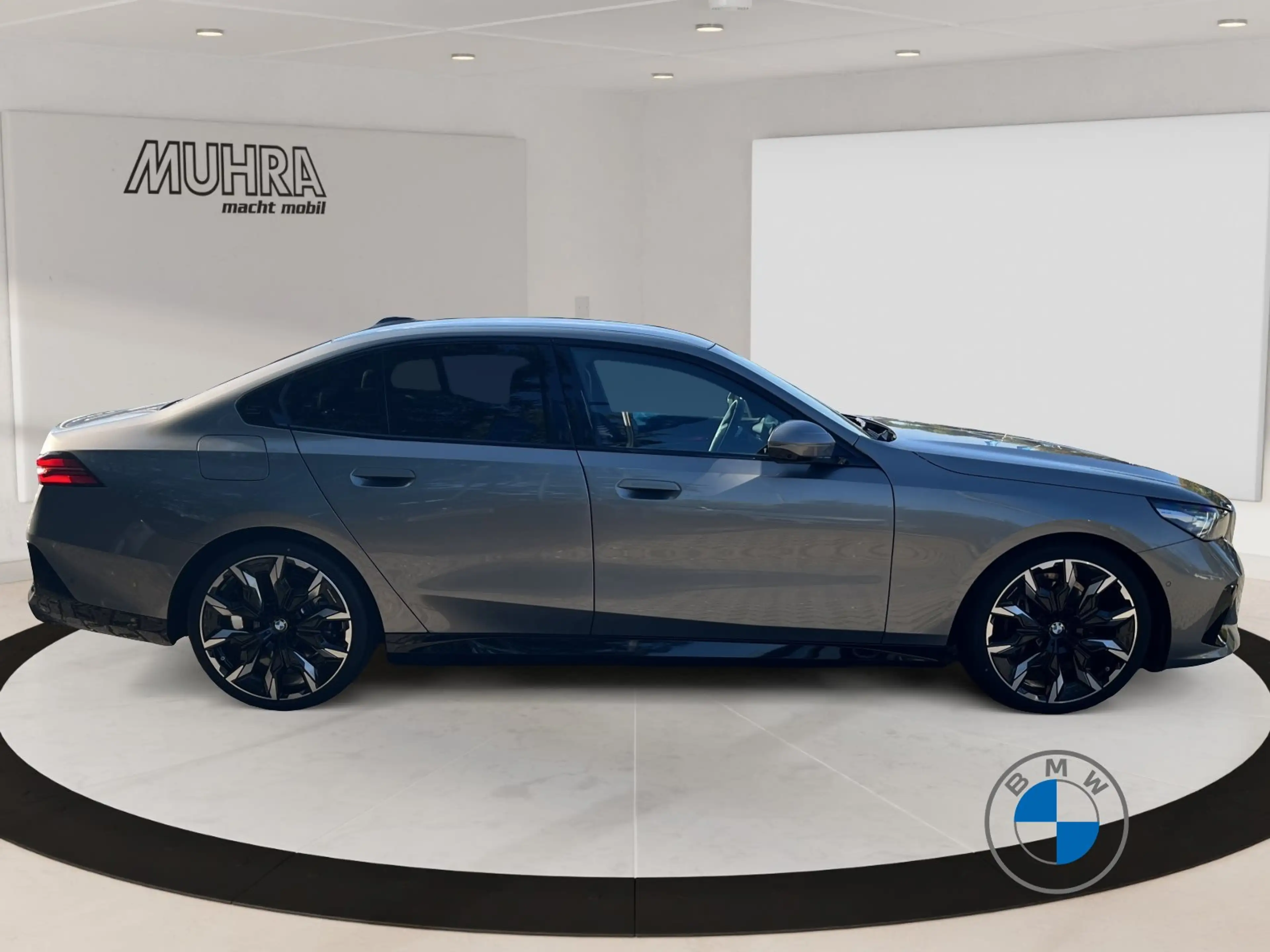 BMW 540 d xDrive M Sport 21" DA Prof. Pano Sthzg. AHK — photo 6