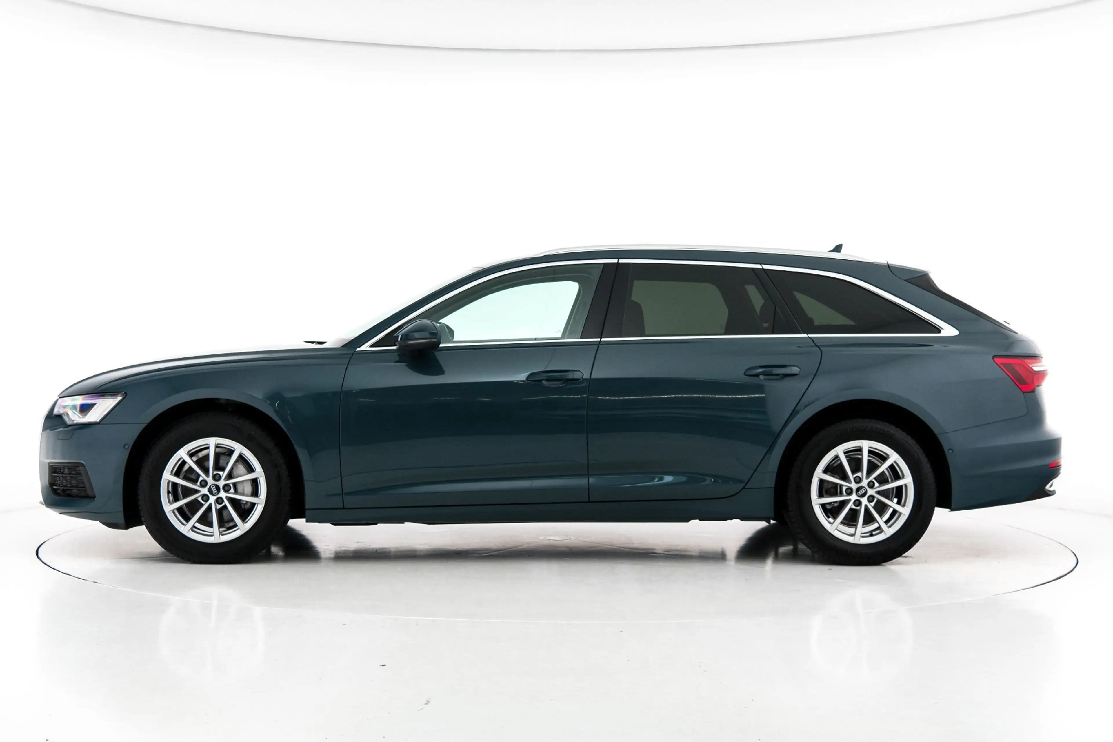 Audi A6 Avant 40 TDI quattro STHZG AHK MATRIX ASSISTENZ ++ — photo 3
