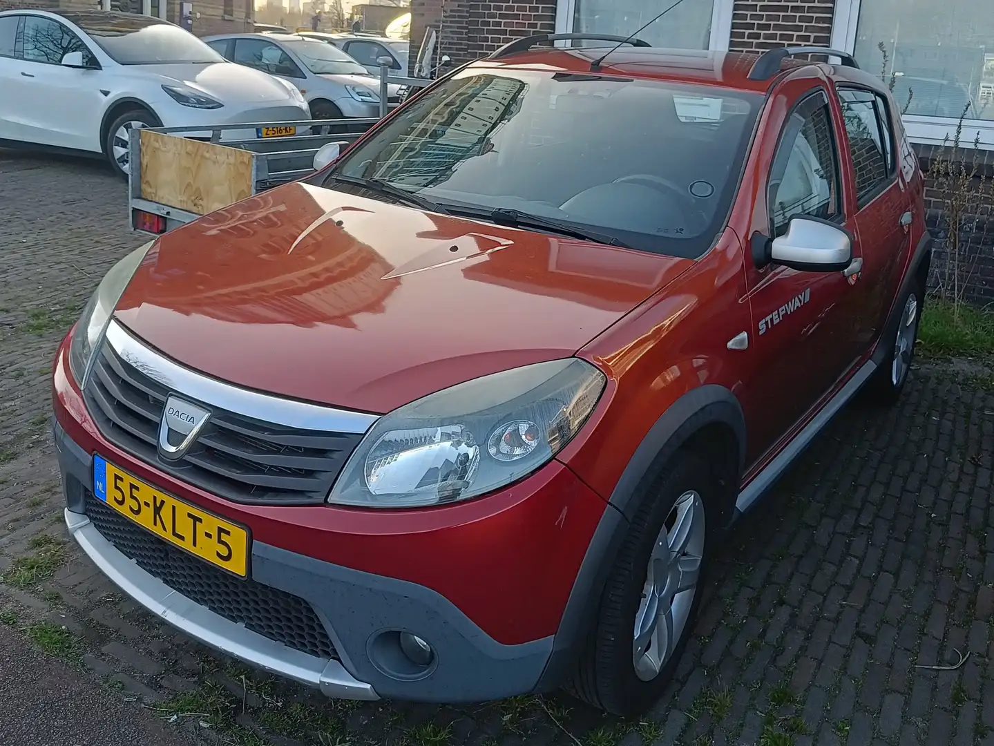 Dacia Sandero Sandero 1.6L Stepway Rood - 1