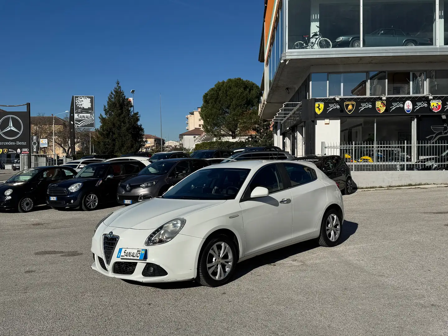 Alfa Romeo Giulietta Alfa Romeo Giulietta 1.6 JTDm-2 105 CV Navi GARANZ Weiß - 1