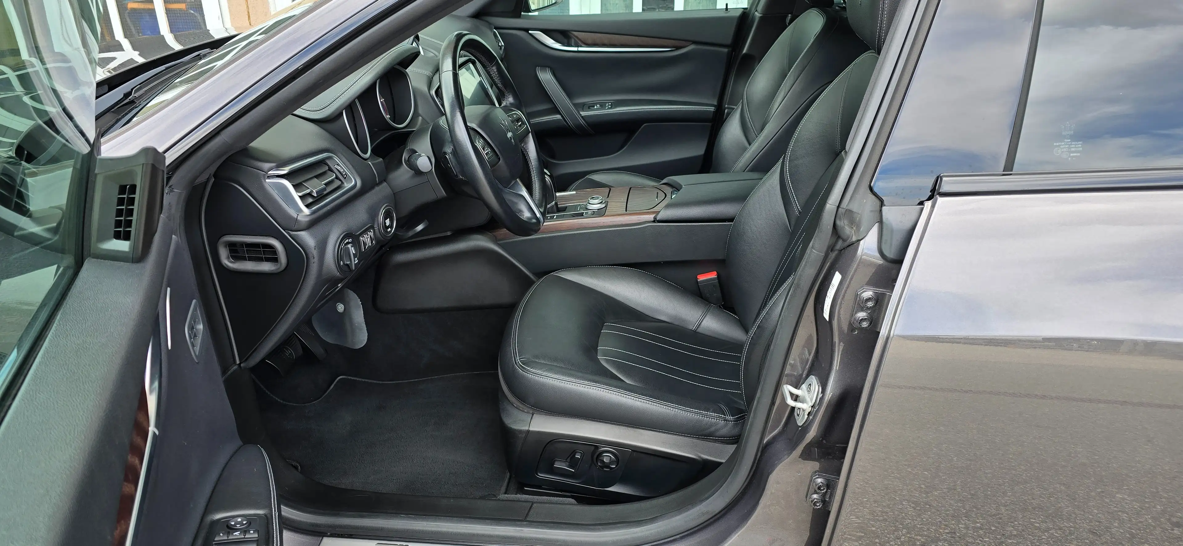 Maserati Ghibli Diesel 3,0 V6 Diesel *Navi*Sofort Kredit* — photo 10